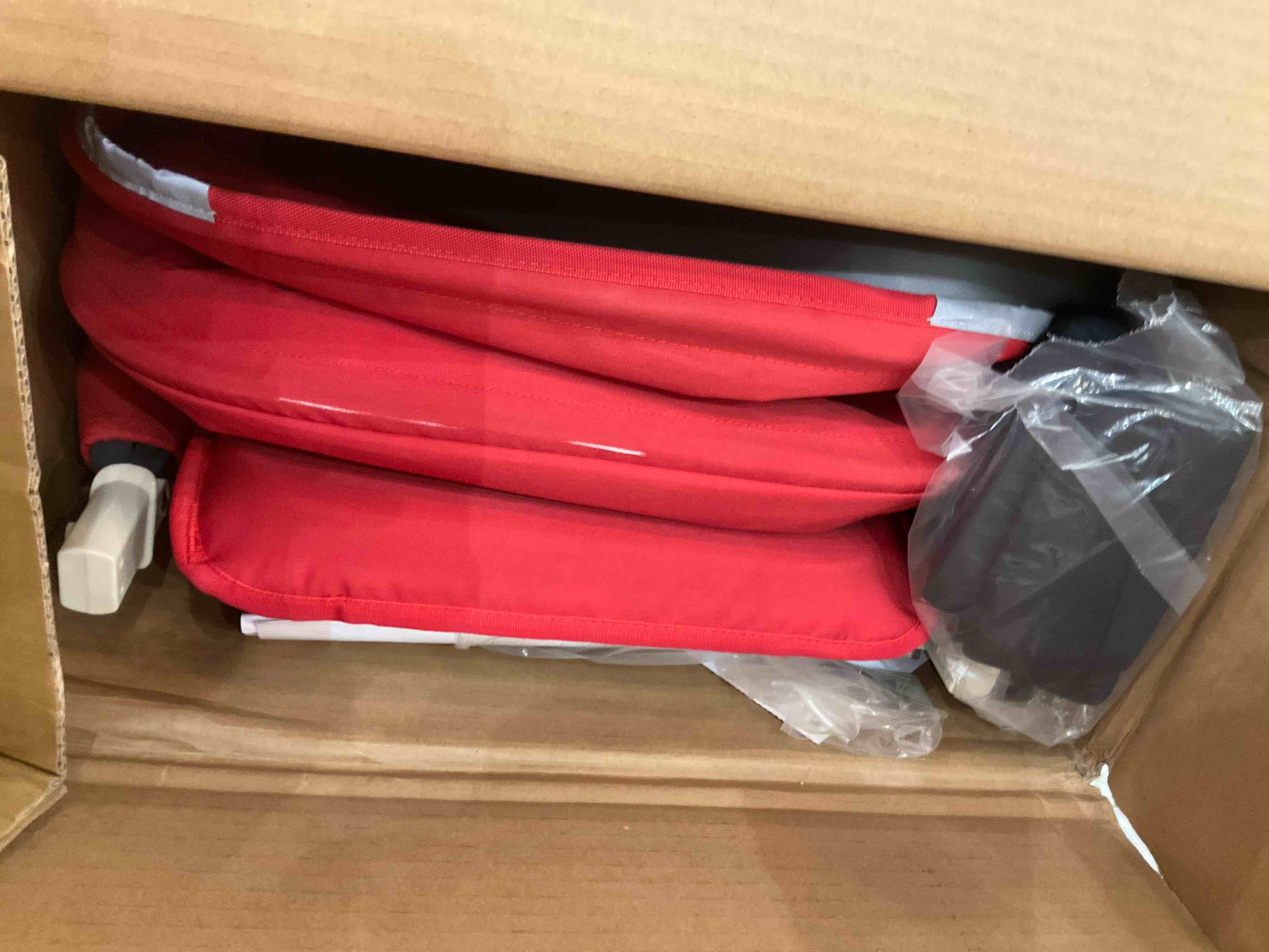 https://s3.amazonaws.com/lotting-images-prod/BargainHunt/EXS01475679_1718214797908.jpeg