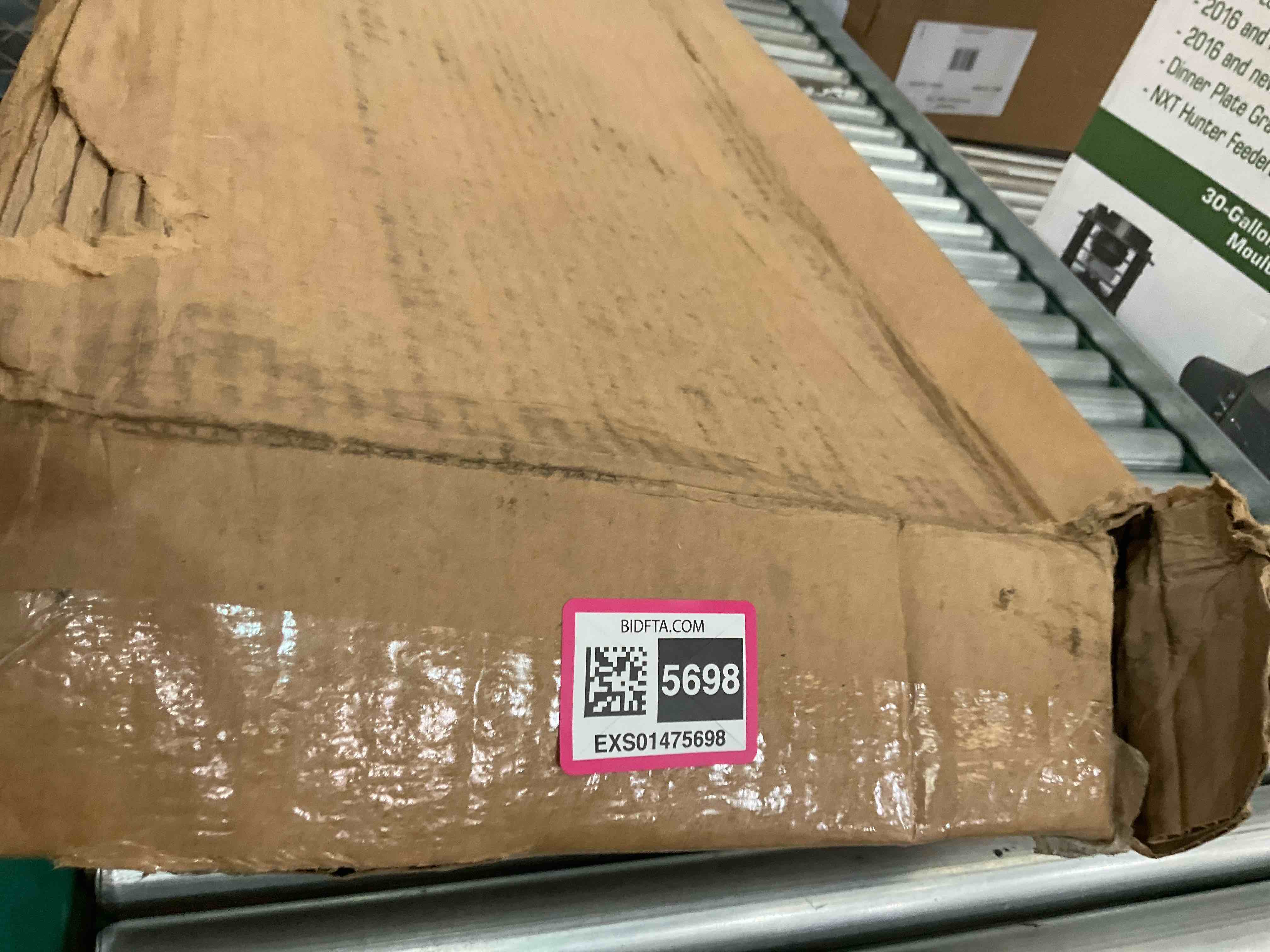 https://s3.amazonaws.com/lotting-images-prod/BargainHunt/EXS01475698_1718211123336.jpeg