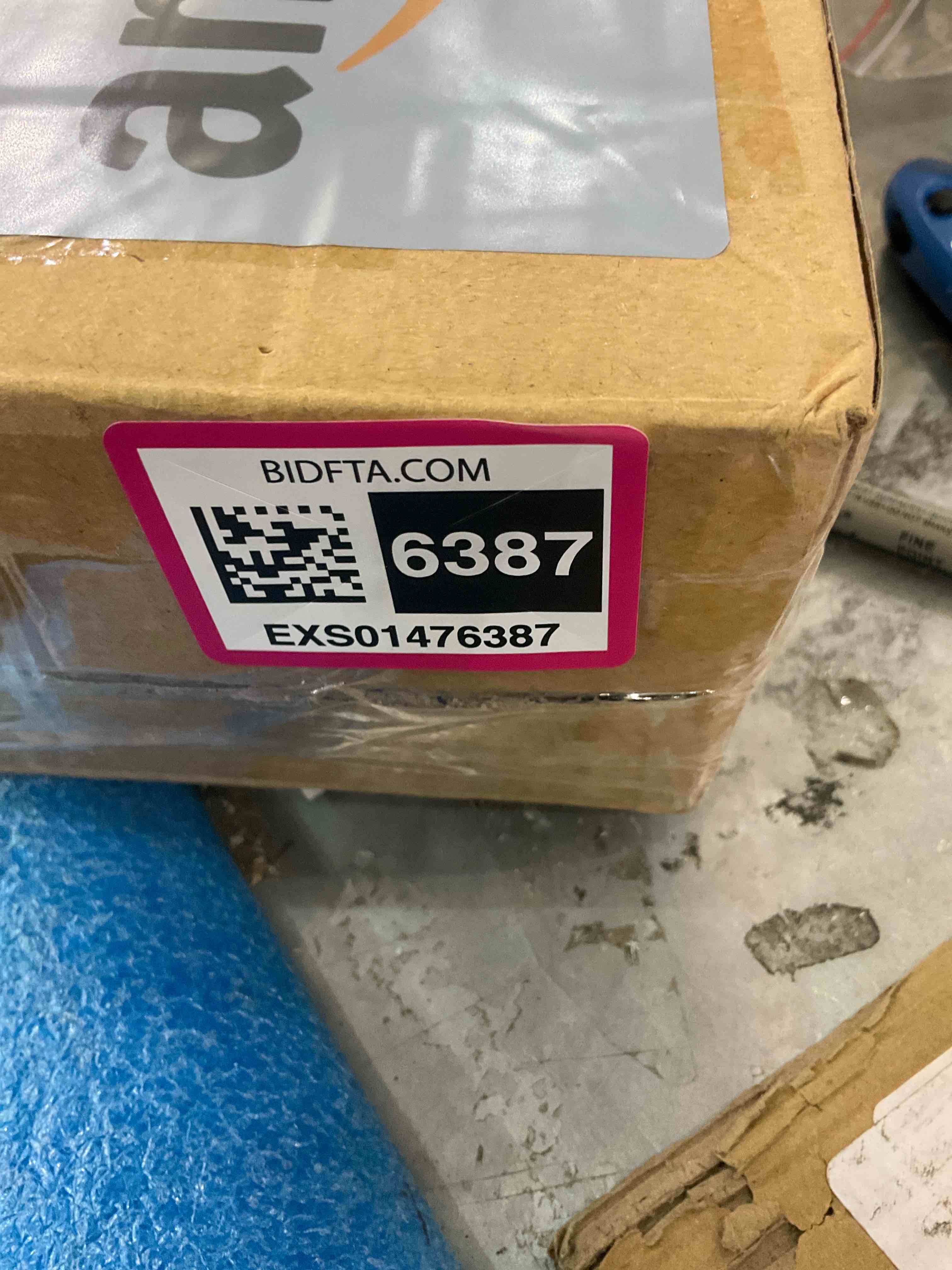 https://s3.amazonaws.com/lotting-images-prod/BargainHunt/EXS01476387_1718729501668.jpeg