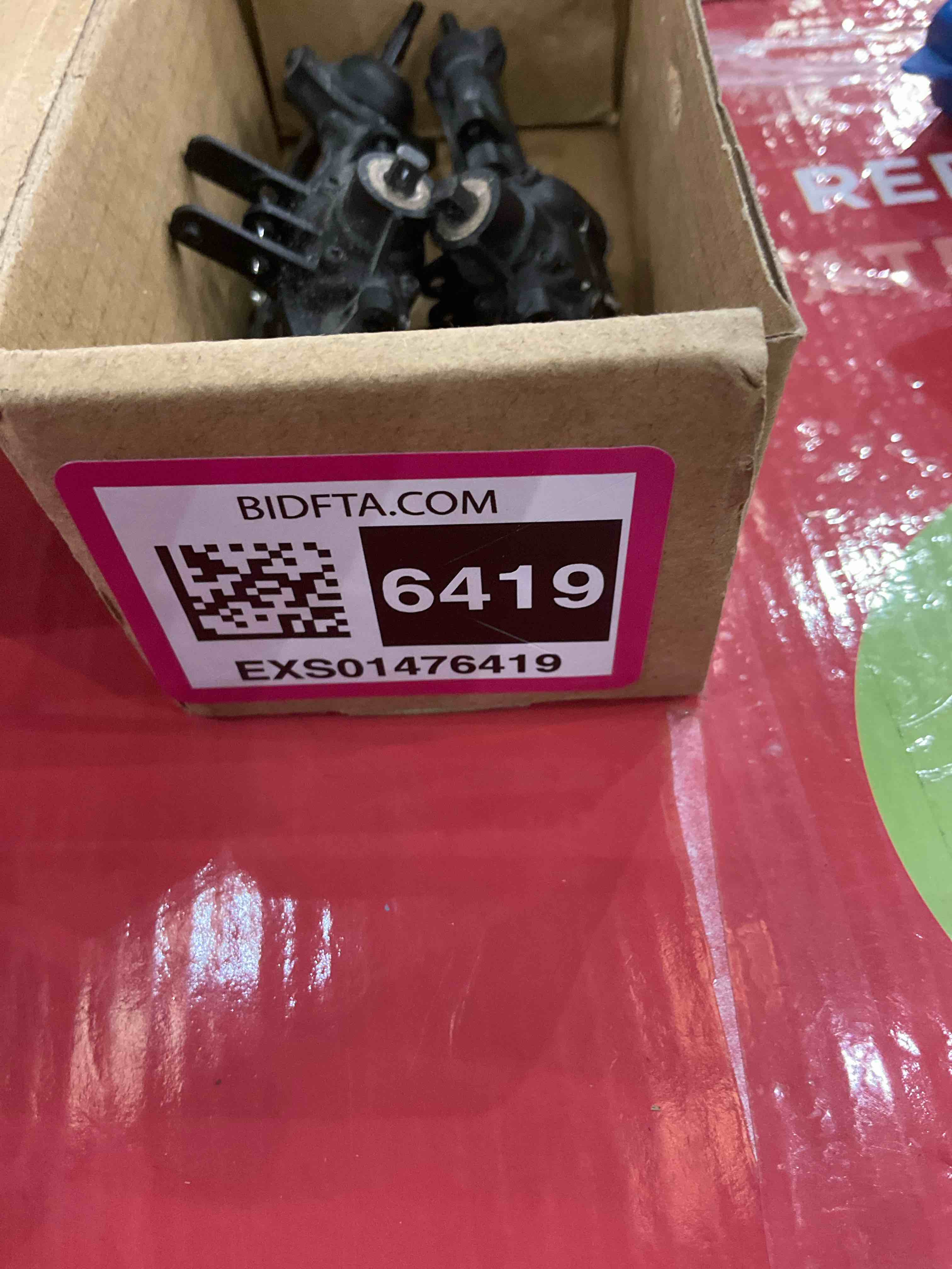 https://s3.amazonaws.com/lotting-images-prod/BargainHunt/EXS01476419_1718734378475.jpeg