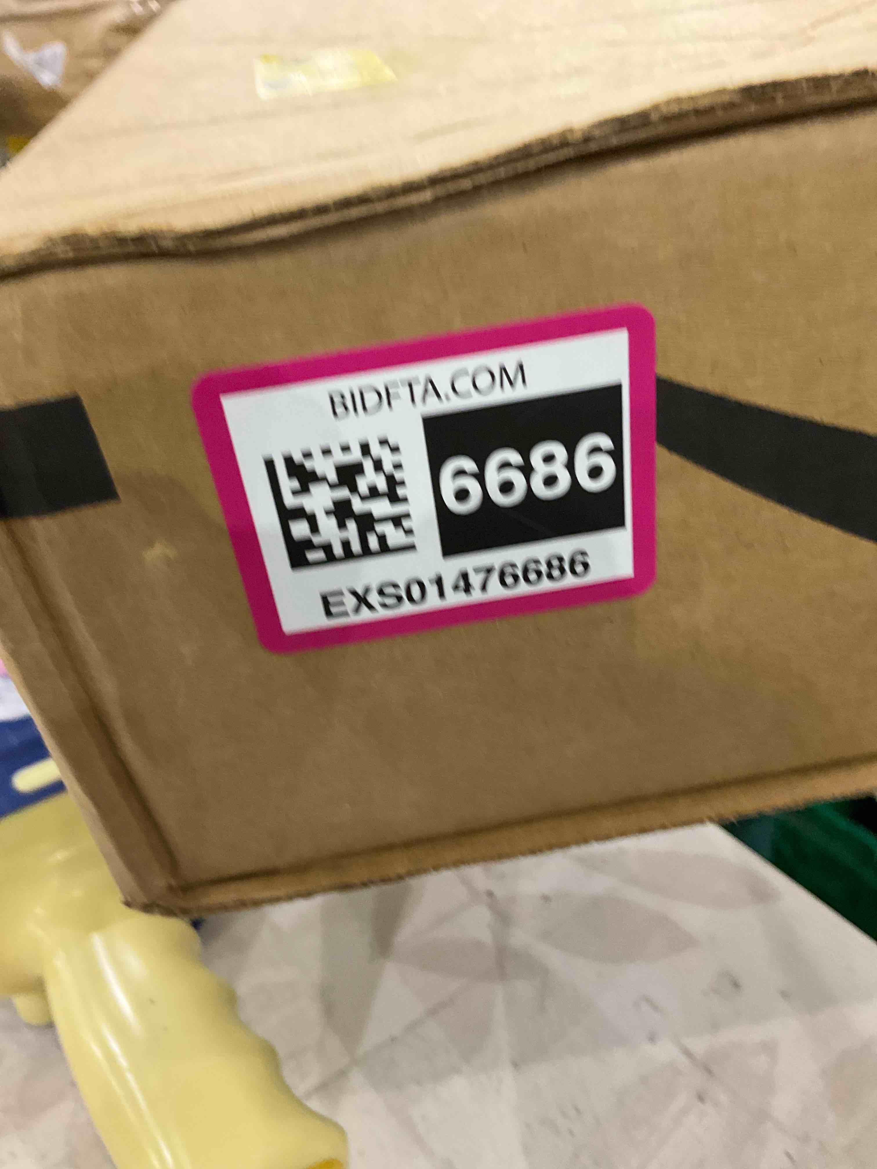 https://s3.amazonaws.com/lotting-images-prod/BargainHunt/EXS01476686_1718364191694.jpeg