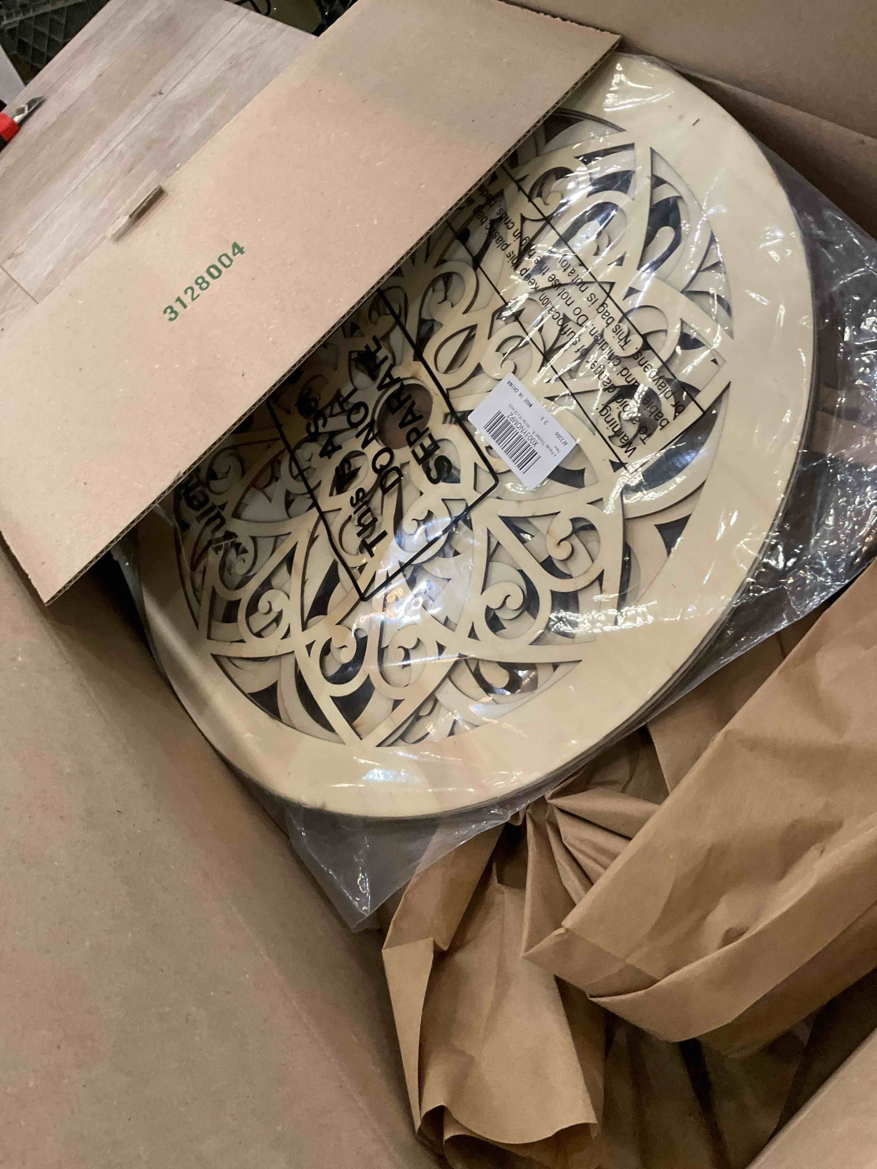 4 Pieces Thicken Rustic Wall Decor Farmhouse Wall Art Decor Wooden Hollow Carved Design Rustic Round Wall Art for Living Room Bedroom Hallway Decor Office Kitchen Wall (Retro White,16 x 16 Inch)