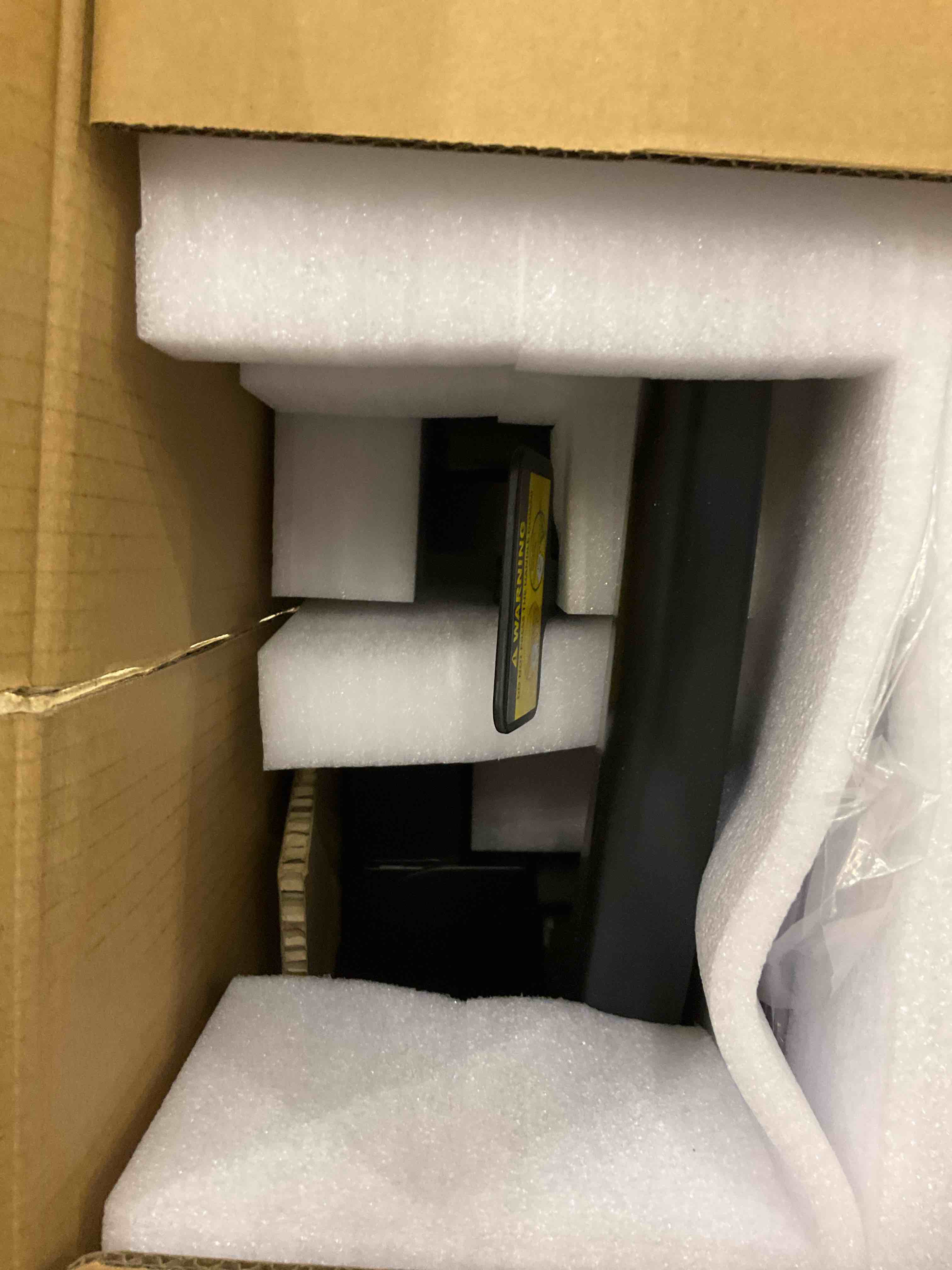 https://s3.amazonaws.com/lotting-images-prod/BargainHunt/EXS01477273_1718627024327.jpeg
