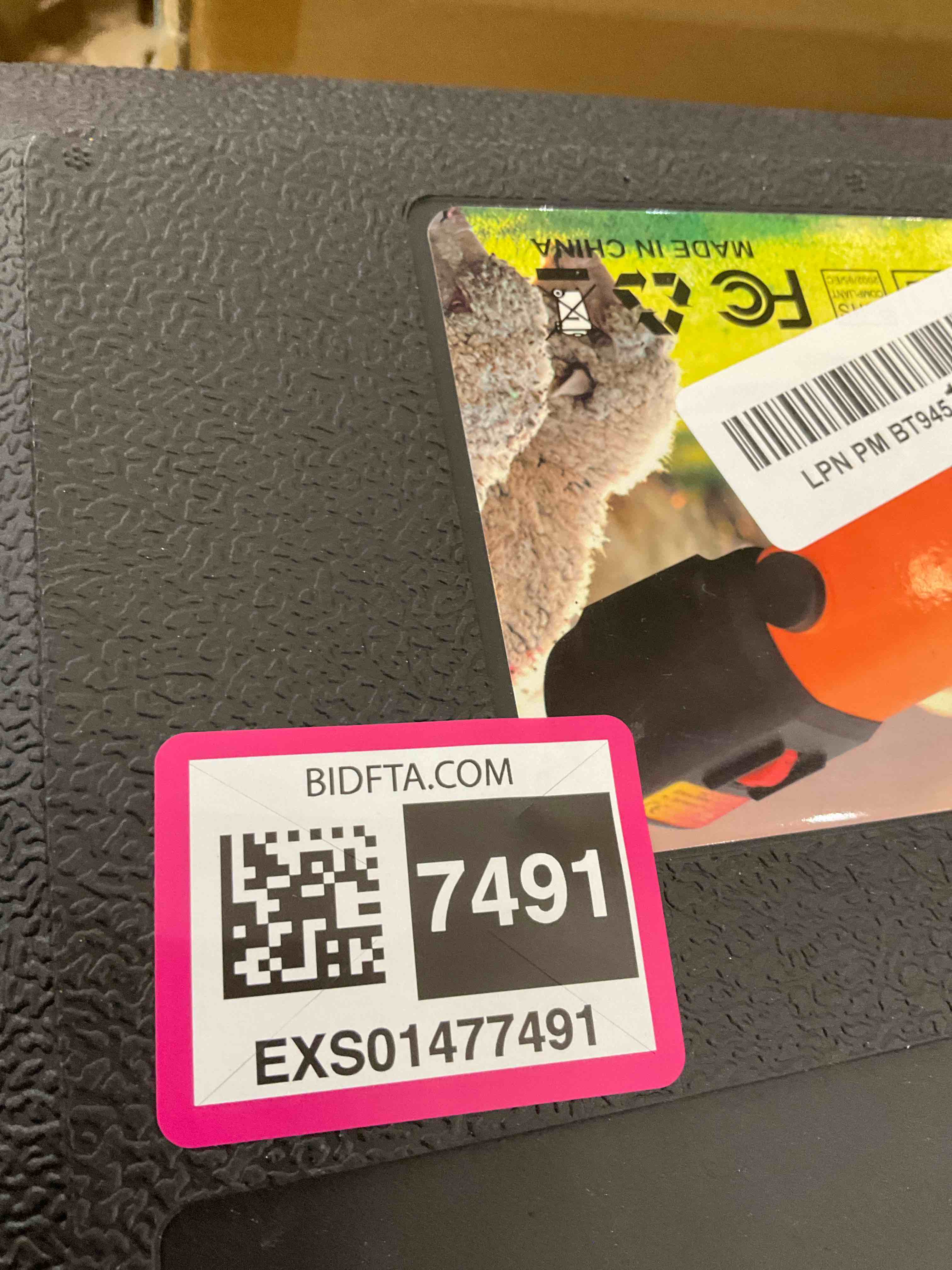 https://s3.amazonaws.com/lotting-images-prod/BargainHunt/EXS01477491_1718732055800.jpeg