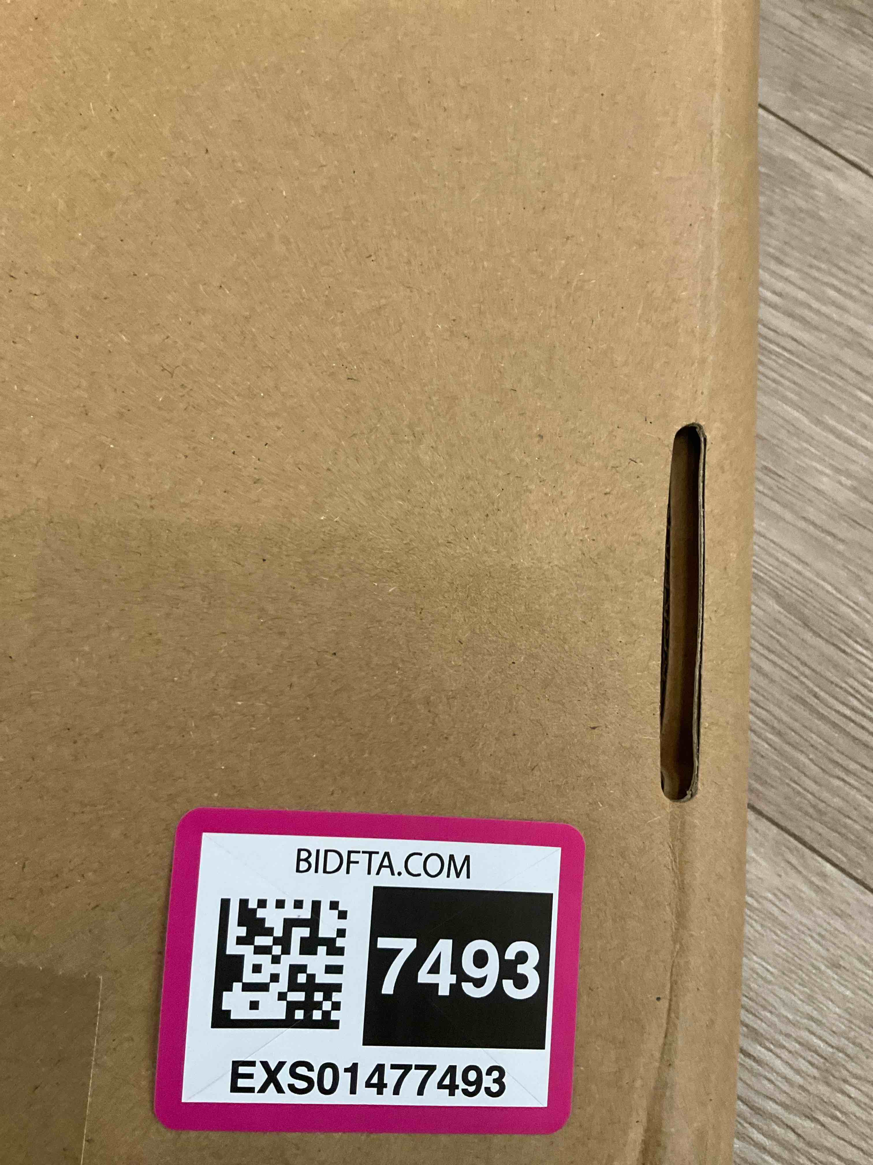 https://s3.amazonaws.com/lotting-images-prod/BargainHunt/EXS01477493_1718732280843.jpeg