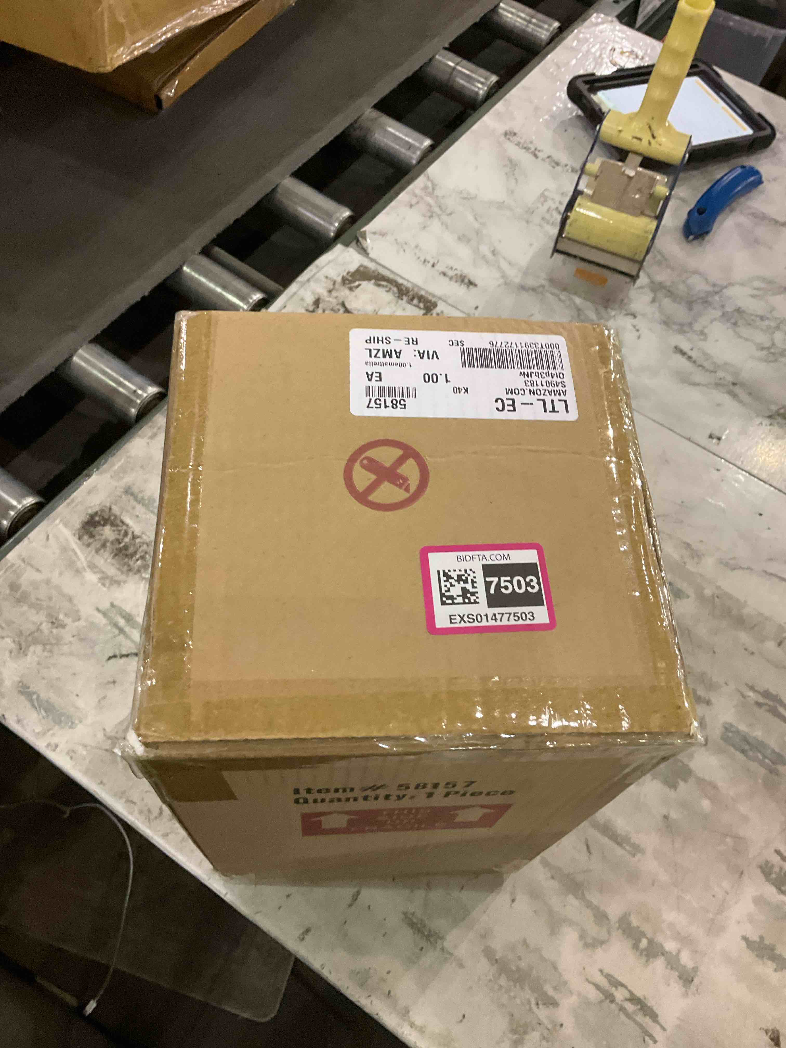 https://s3.amazonaws.com/lotting-images-prod/BargainHunt/EXS01477503_1717594848353.jpeg