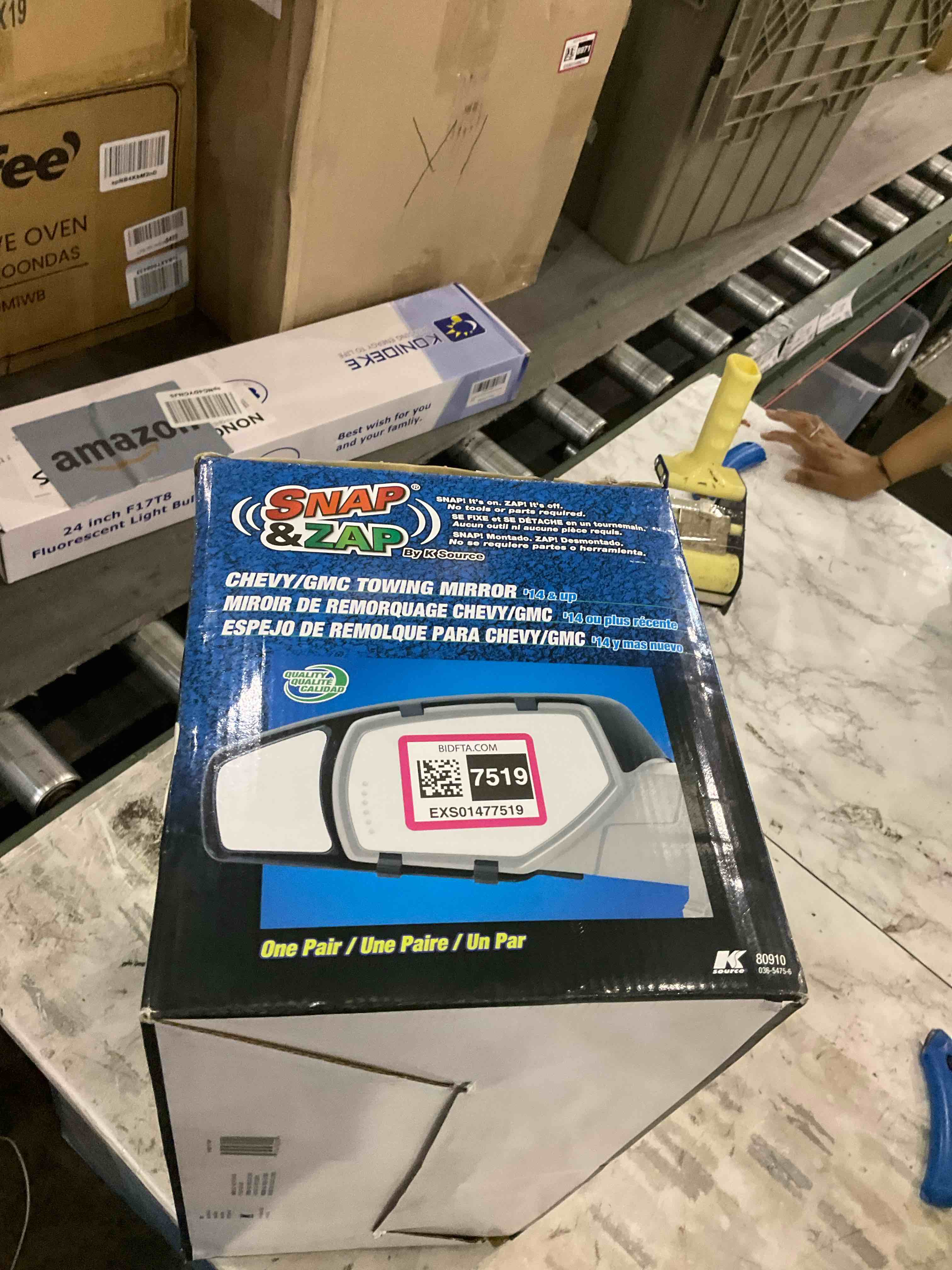 https://s3.amazonaws.com/lotting-images-prod/BargainHunt/EXS01477519_1717597266767.jpeg