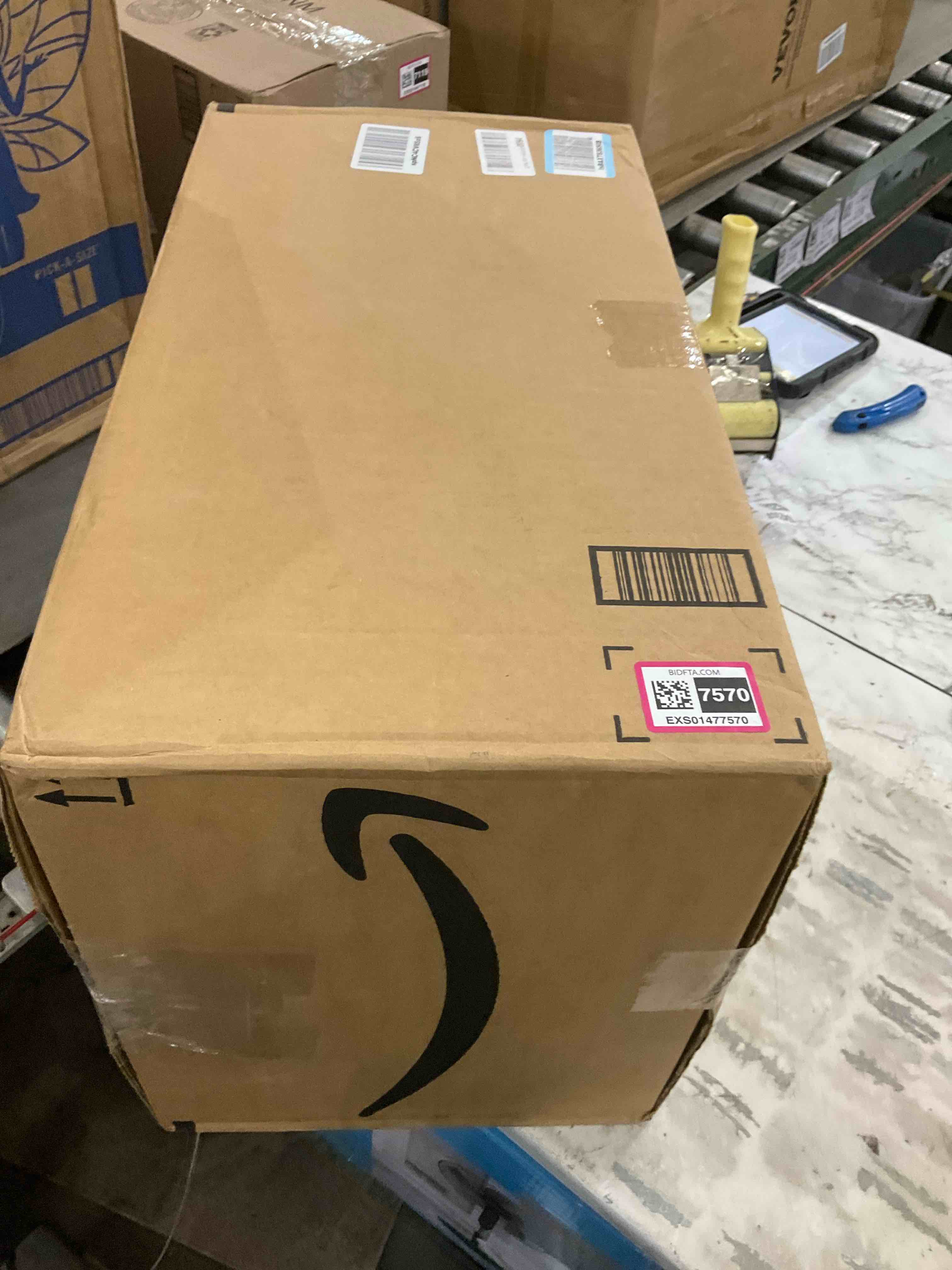 https://s3.amazonaws.com/lotting-images-prod/BargainHunt/EXS01477570_1717606951226.jpeg