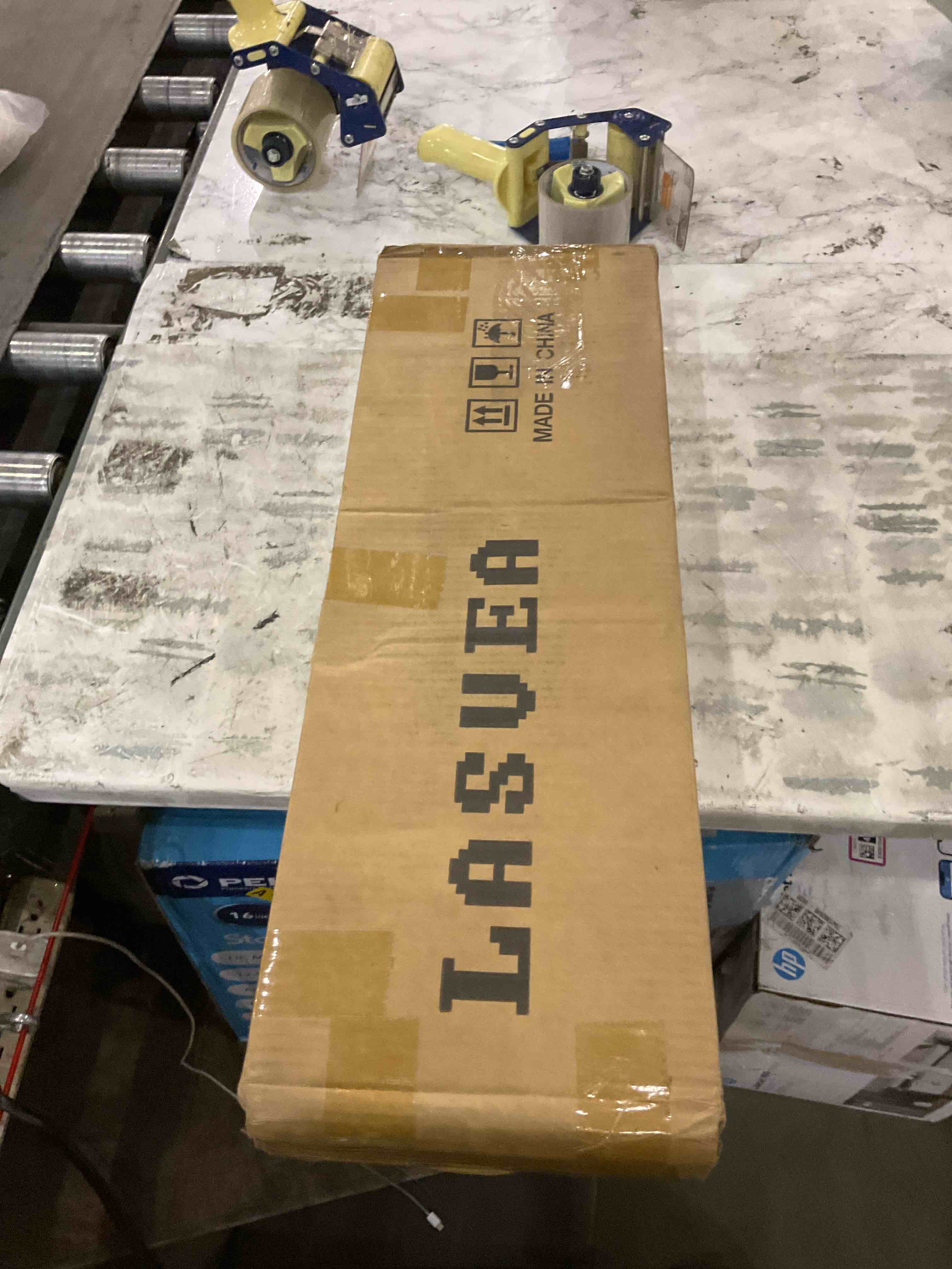 https://s3.amazonaws.com/lotting-images-prod/BargainHunt/EXS01477672_1717676355652.jpeg