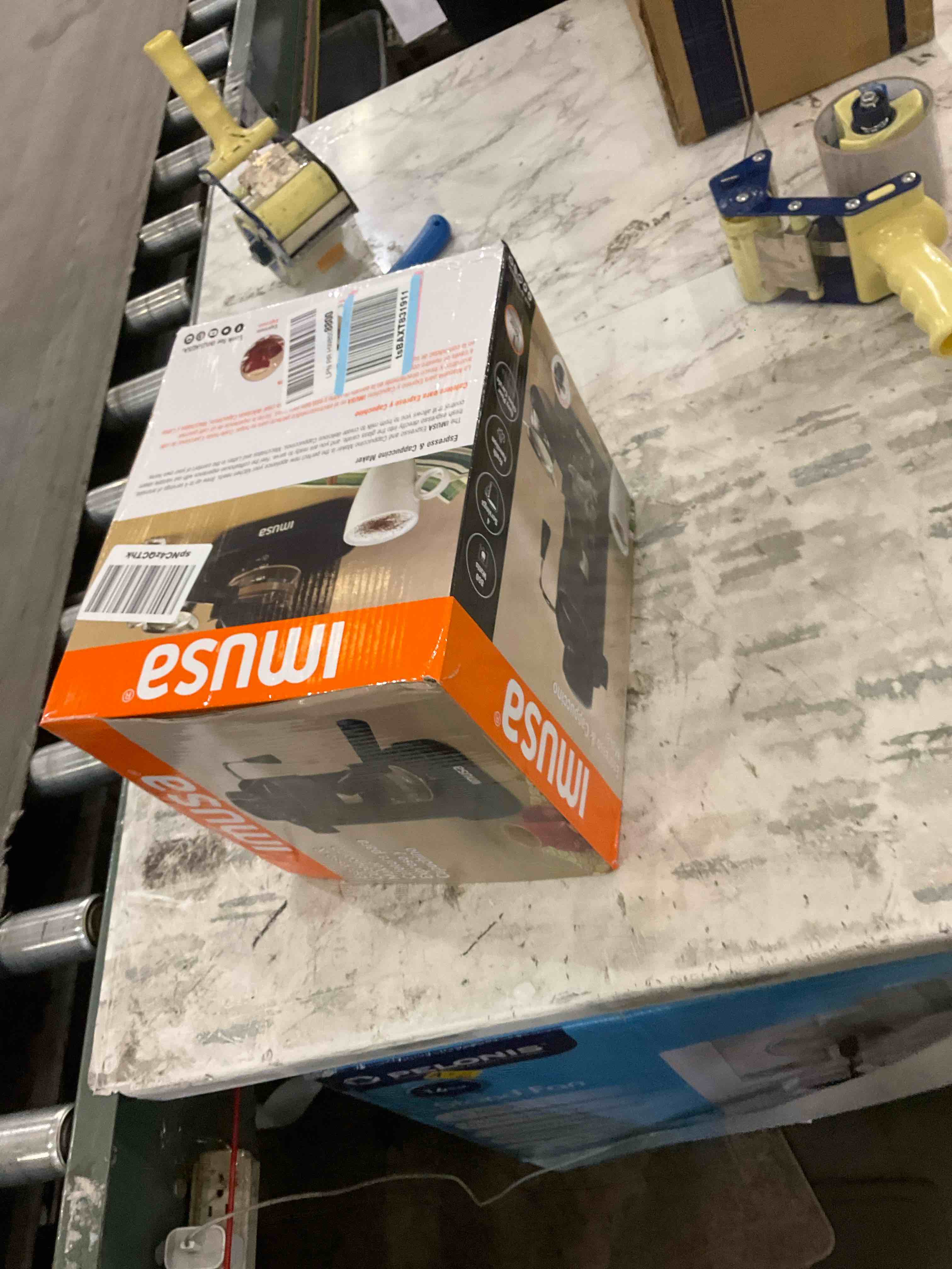 https://s3.amazonaws.com/lotting-images-prod/BargainHunt/EXS01477697_1717681099175.jpeg