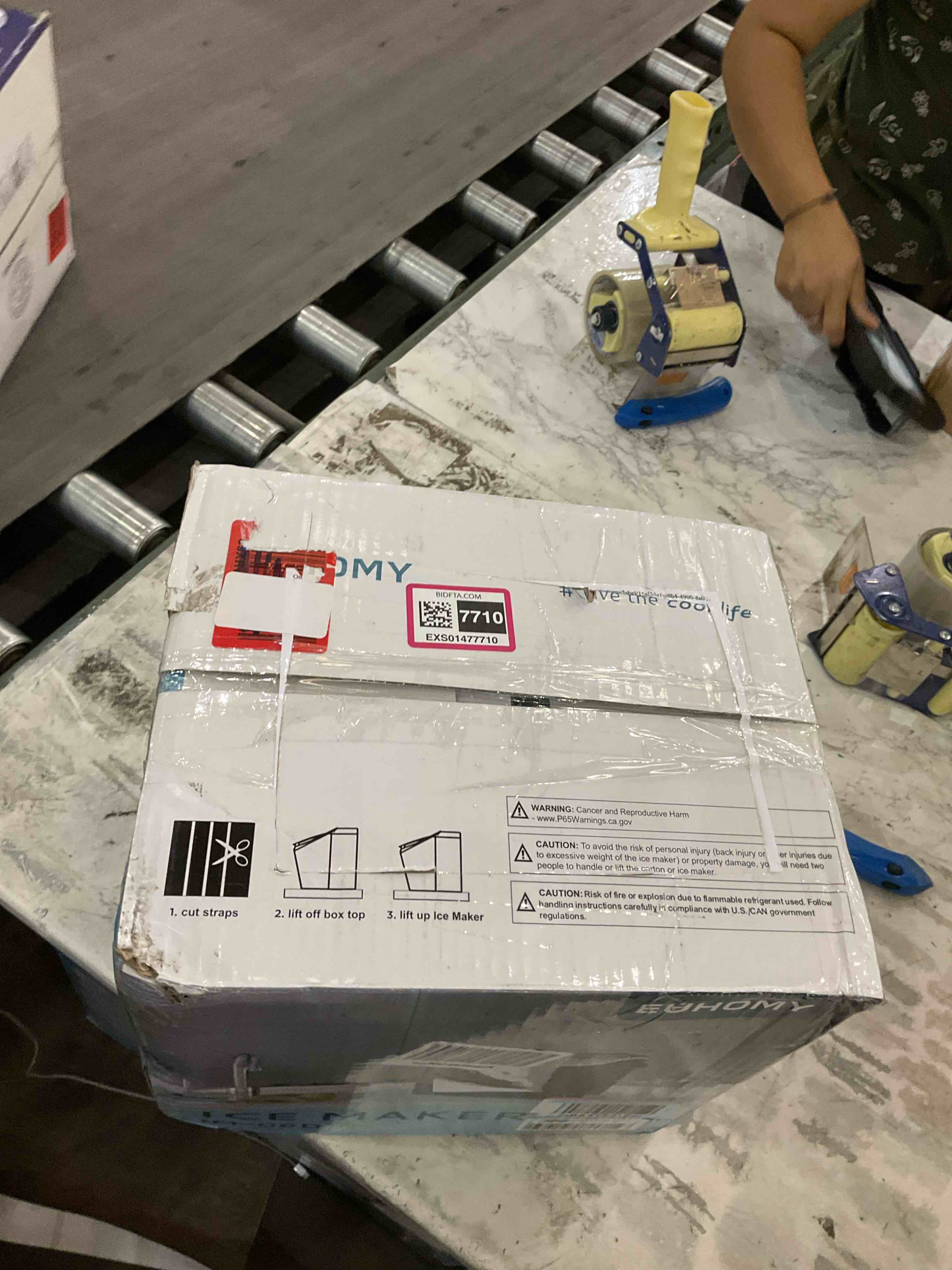 https://s3.amazonaws.com/lotting-images-prod/BargainHunt/EXS01477710_1717681789600.jpeg