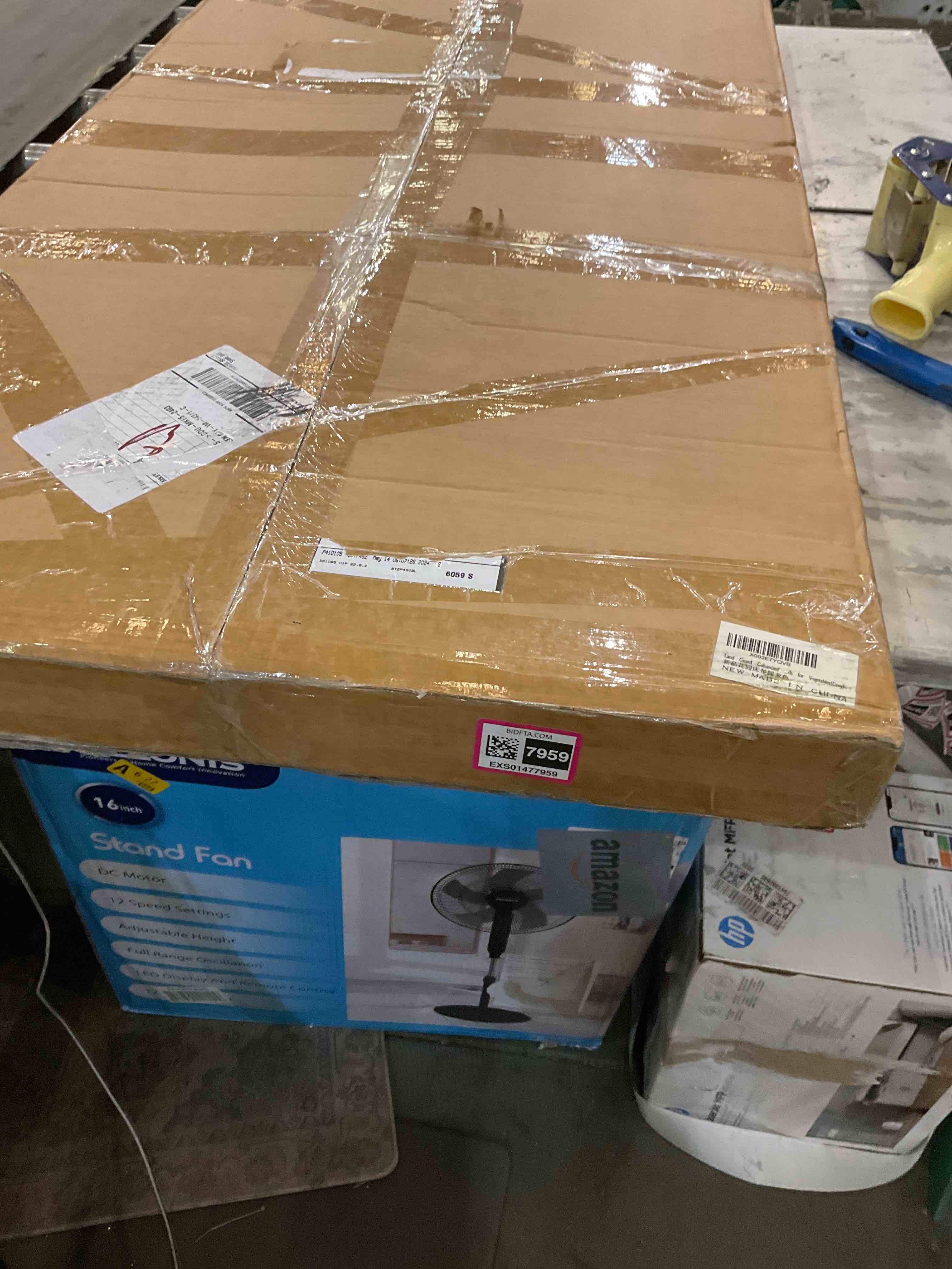 https://s3.amazonaws.com/lotting-images-prod/BargainHunt/EXS01477959_1717770181937.jpeg