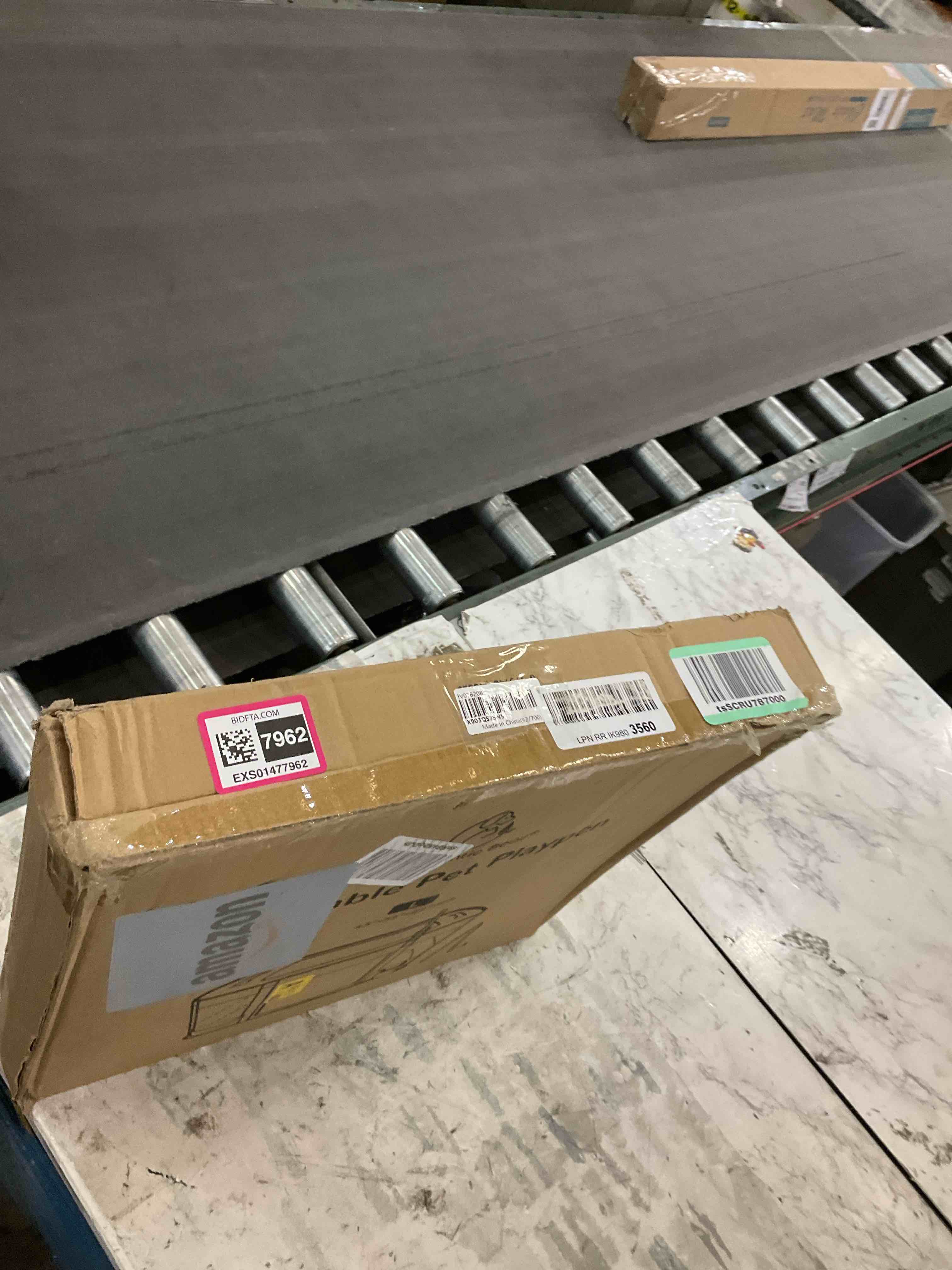 https://s3.amazonaws.com/lotting-images-prod/BargainHunt/EXS01477962_1717770477456.jpeg