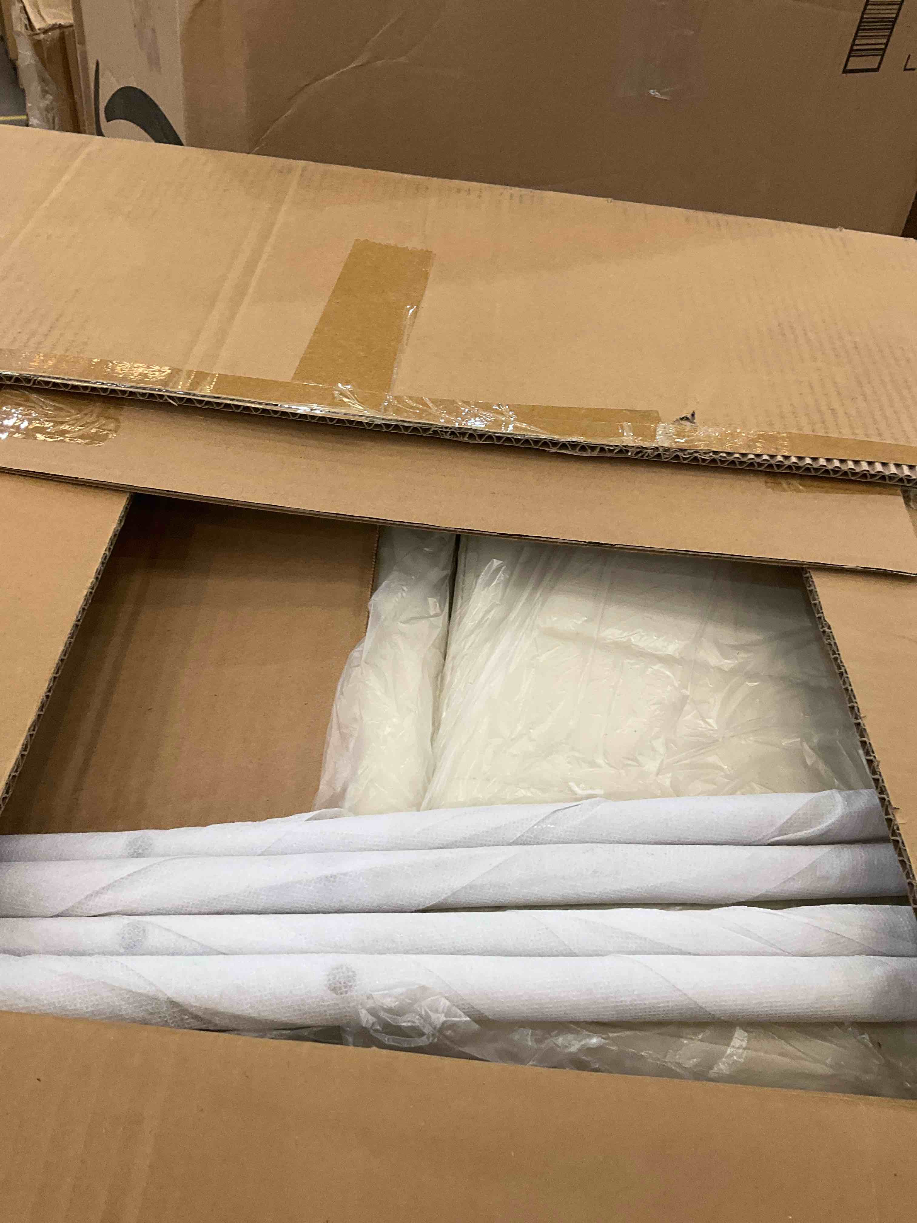 https://s3.amazonaws.com/lotting-images-prod/BargainHunt/EXS01478179_1718130948819.jpeg