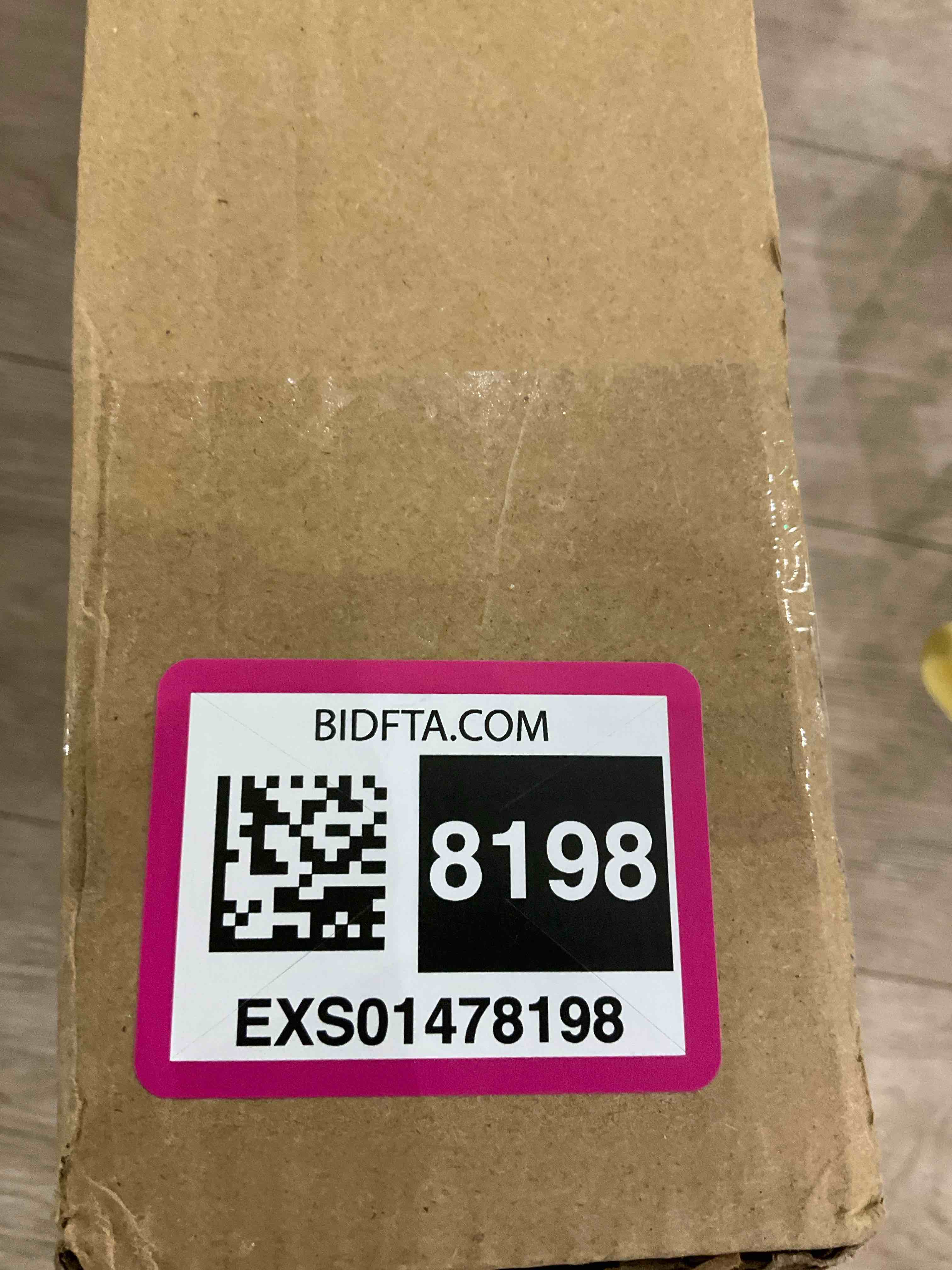 https://s3.amazonaws.com/lotting-images-prod/BargainHunt/EXS01478198_1718191648878.jpeg