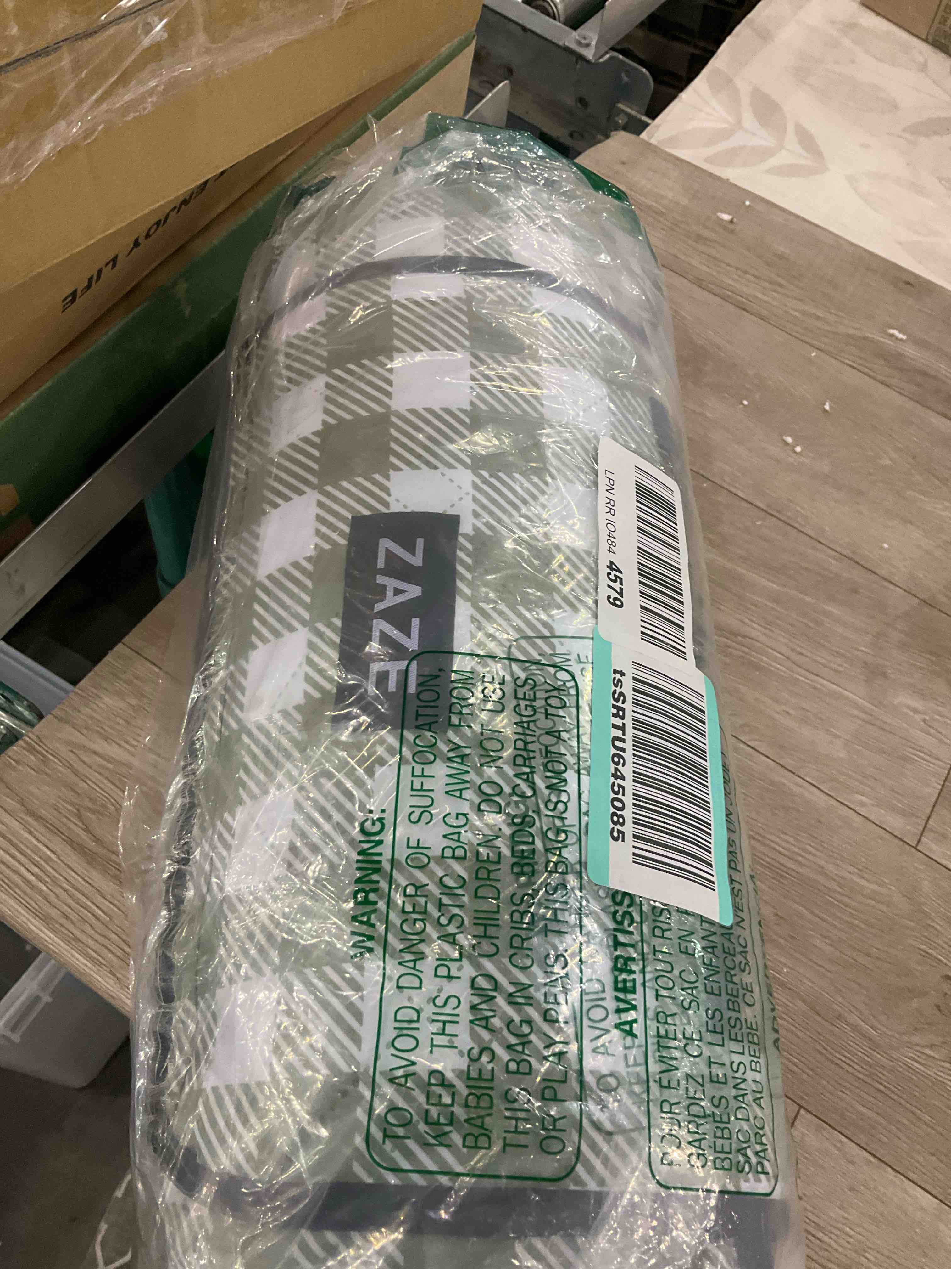 https://s3.amazonaws.com/lotting-images-prod/BargainHunt/EXS01478203_1718192340892.jpeg