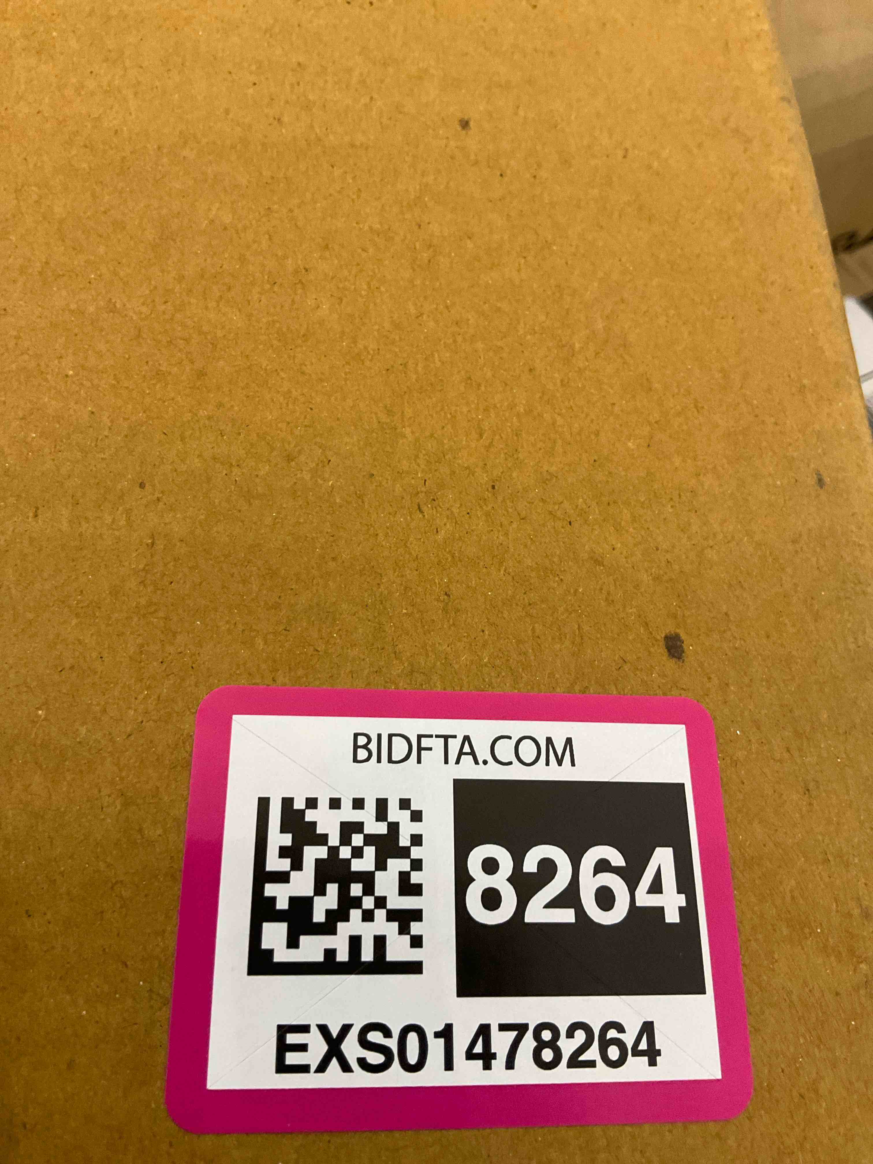 https://s3.amazonaws.com/lotting-images-prod/BargainHunt/EXS01478264_1718200971660.jpeg