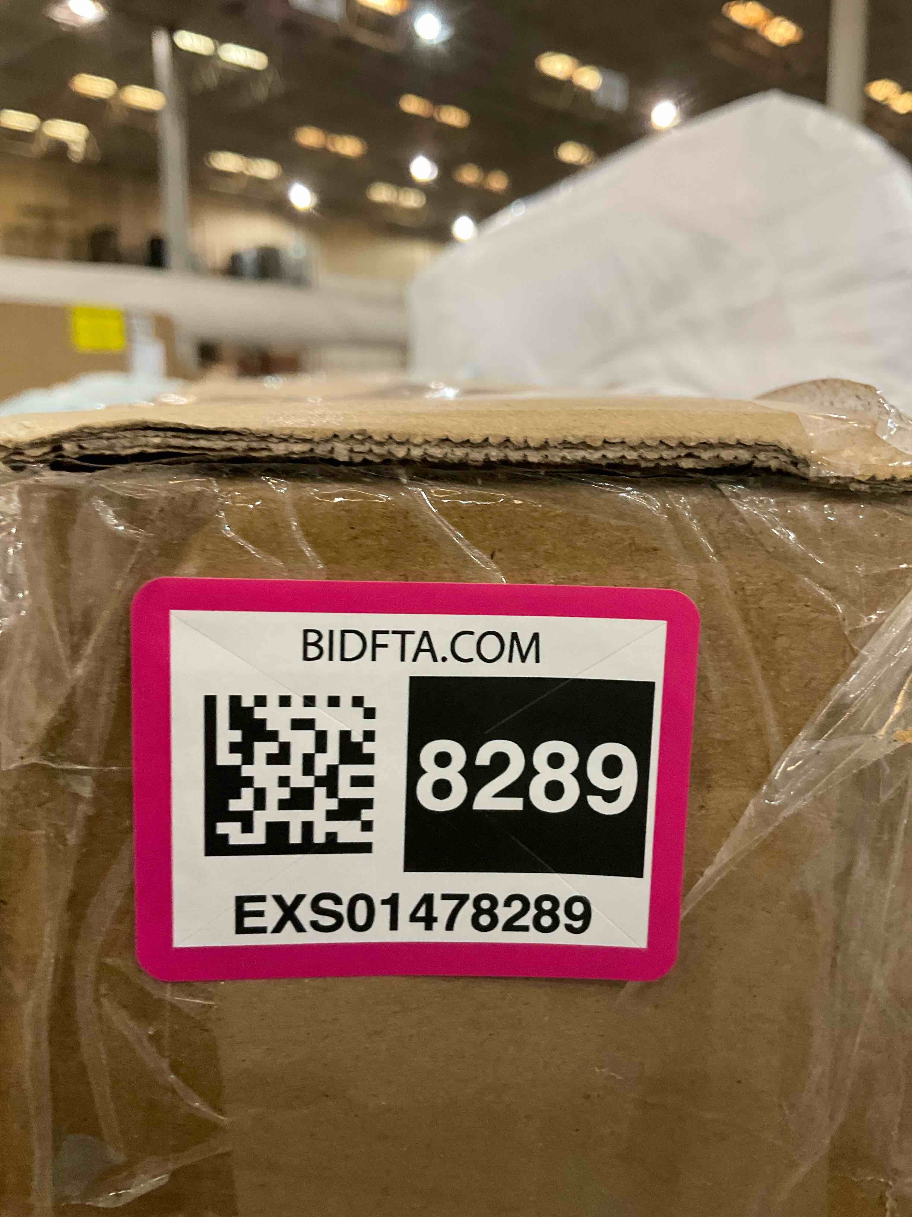 https://s3.amazonaws.com/lotting-images-prod/BargainHunt/EXS01478289_1718204060392.jpeg