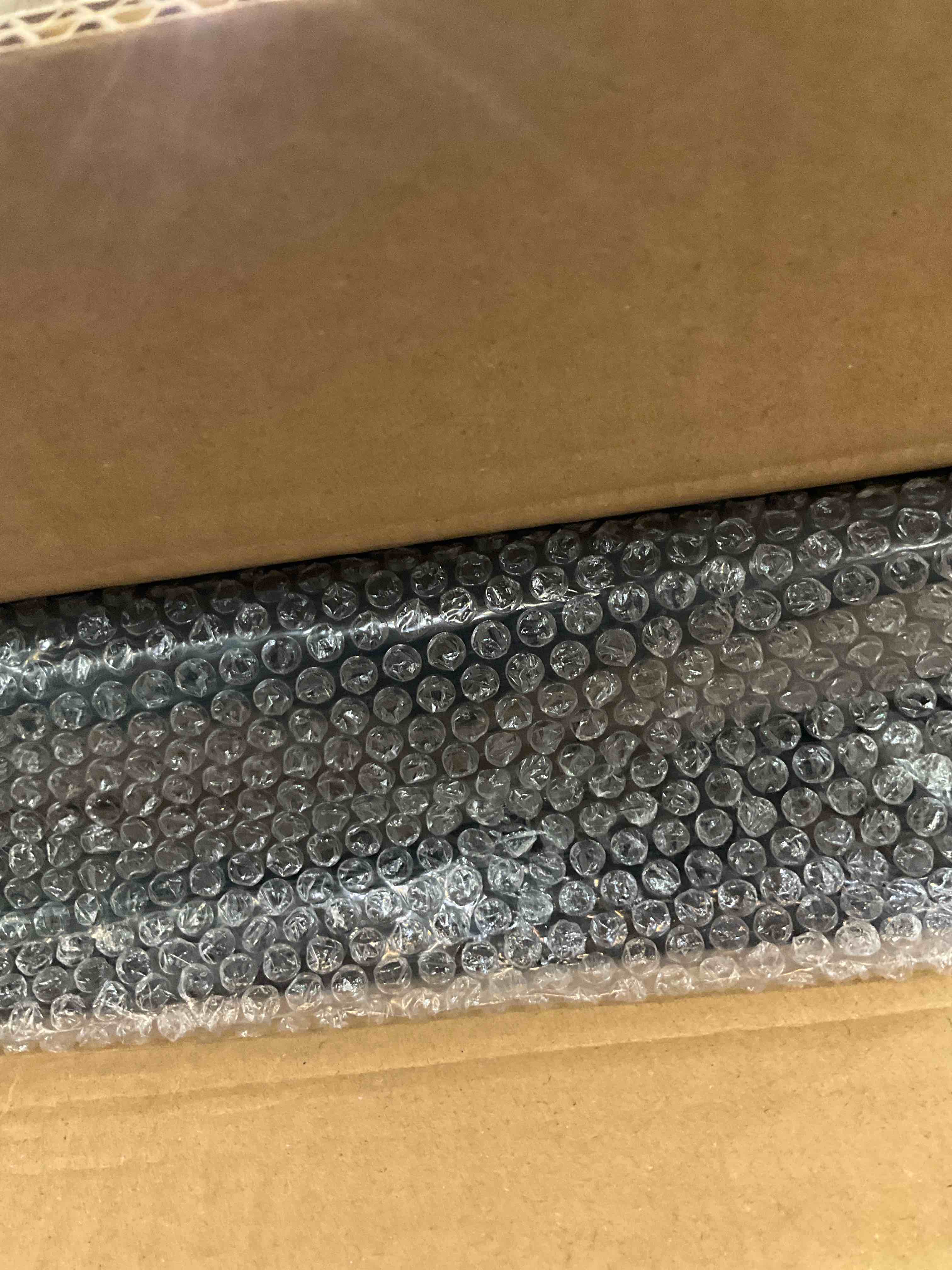 https://s3.amazonaws.com/lotting-images-prod/BargainHunt/EXS01478347_1718213504509.jpeg