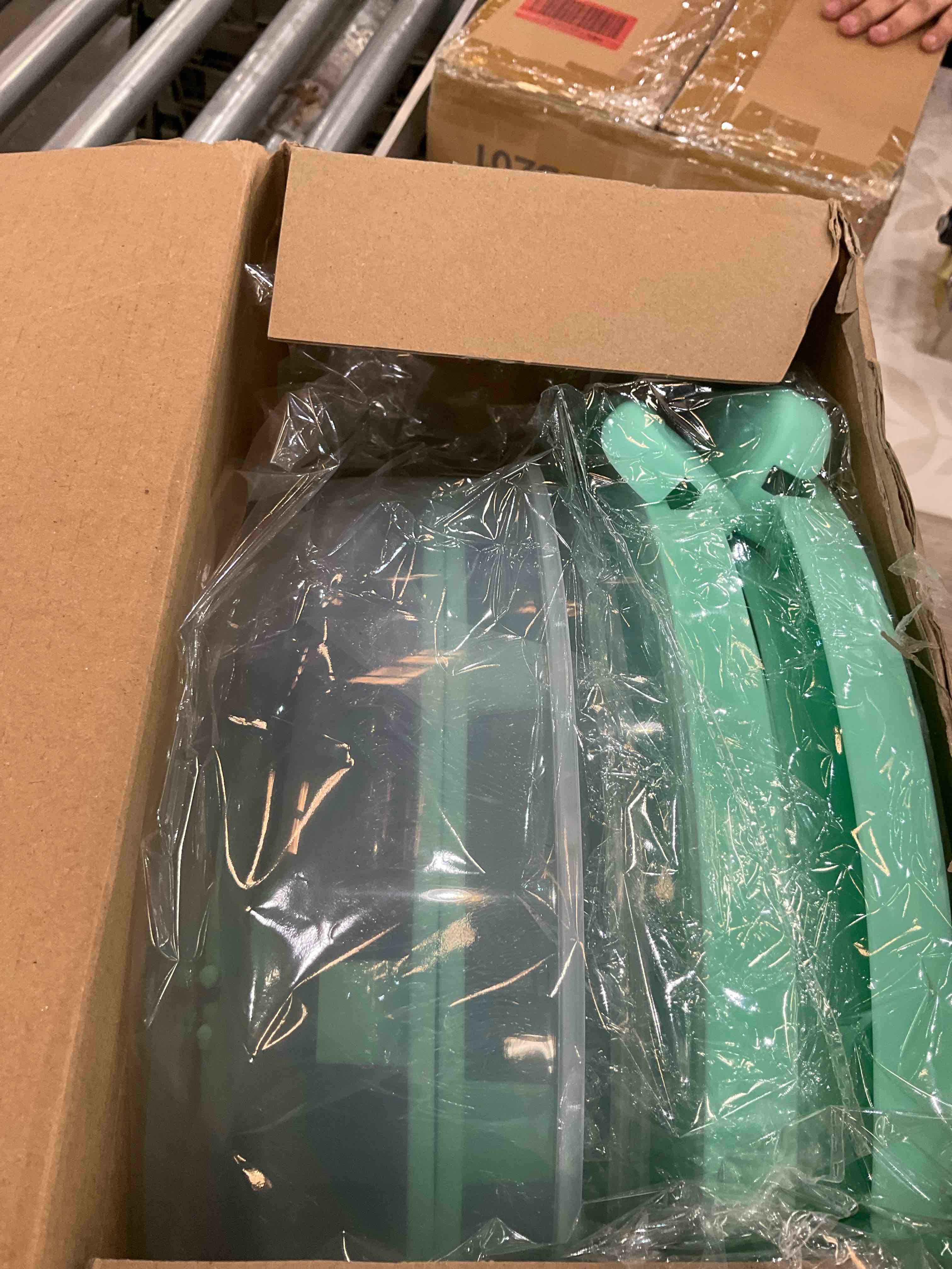 https://s3.amazonaws.com/lotting-images-prod/BargainHunt/EXS01478364_1718217086706.jpeg