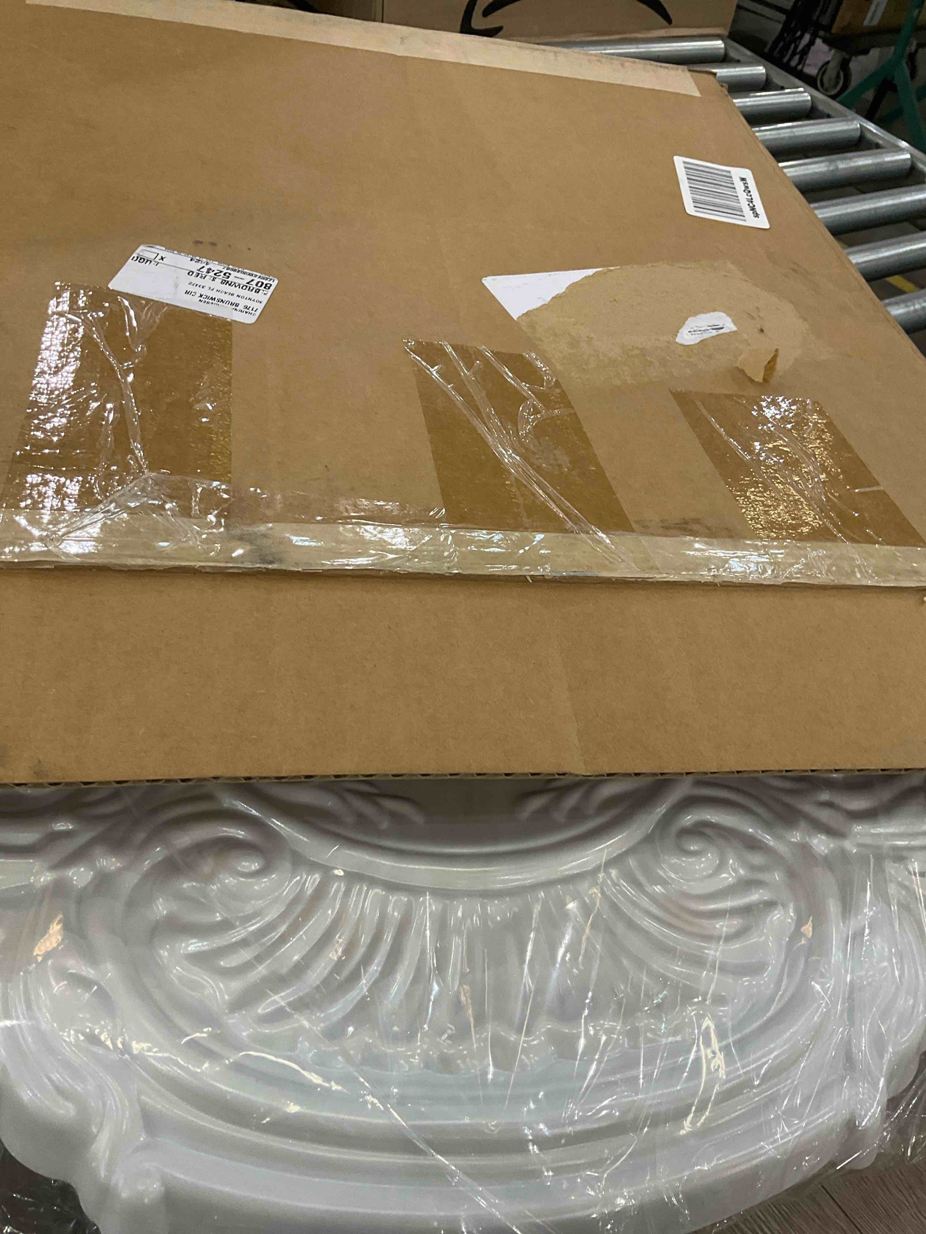 https://s3.amazonaws.com/lotting-images-prod/BargainHunt/EXS01478439_1718285519513.jpeg