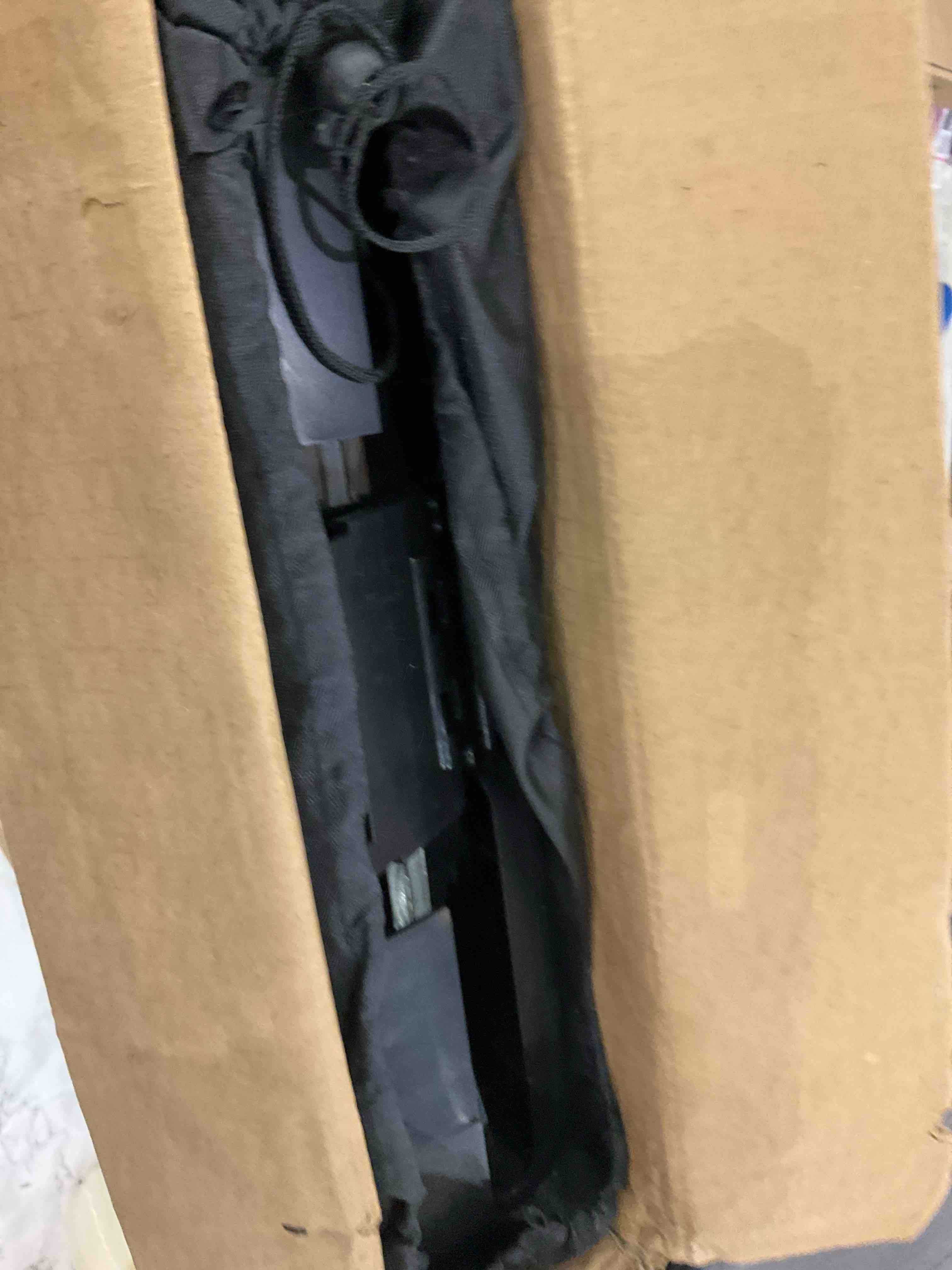 https://s3.amazonaws.com/lotting-images-prod/BargainHunt/EXS01478797_1718193521306.jpeg