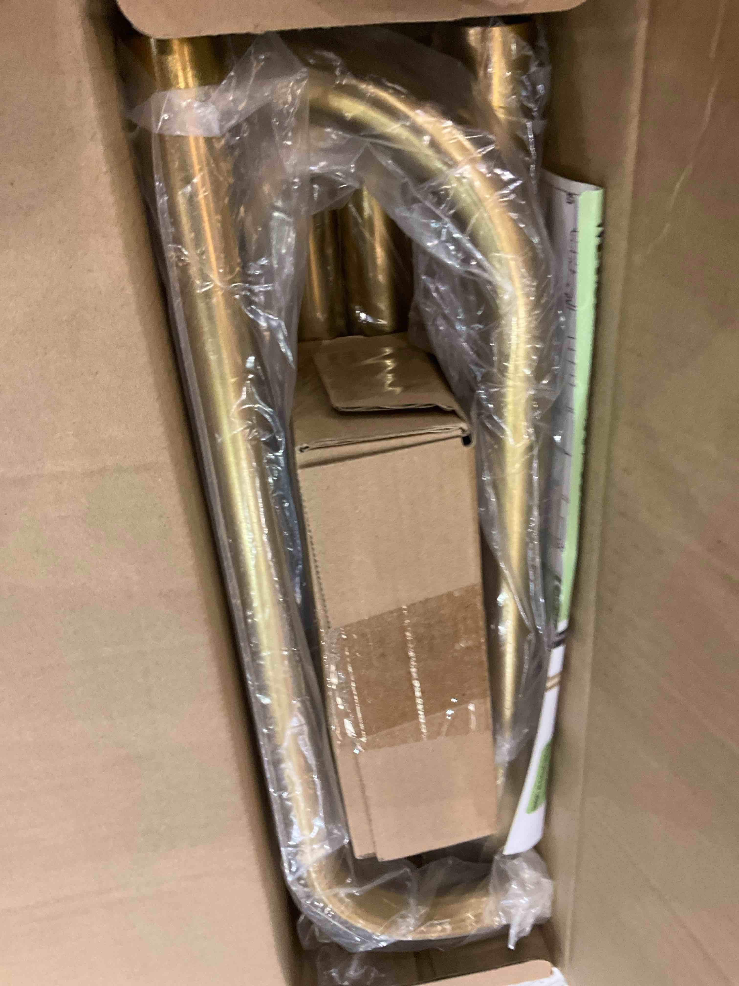 https://s3.amazonaws.com/lotting-images-prod/BargainHunt/EXS01478847_1718201559572.jpeg