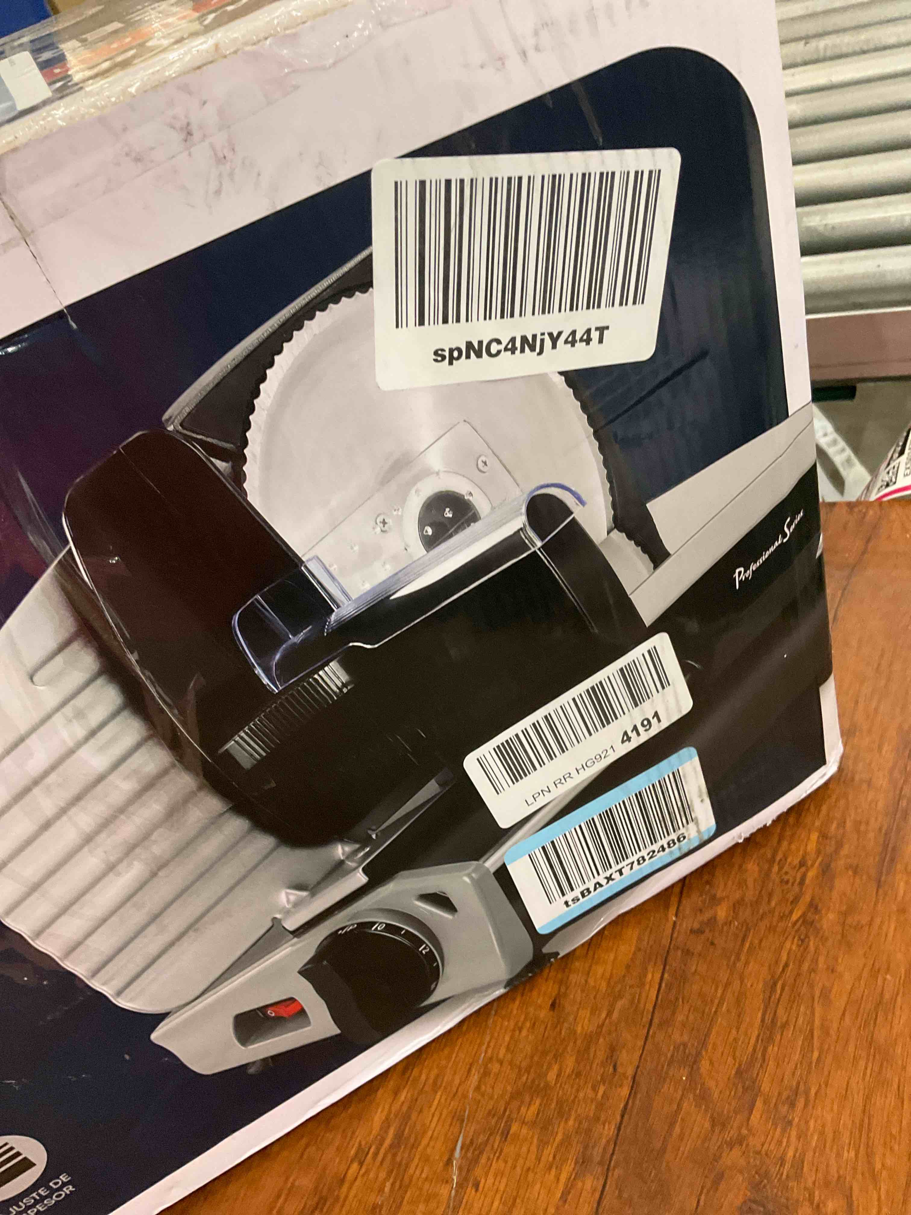 https://s3.amazonaws.com/lotting-images-prod/BargainHunt/EXS01479020_1717606335103.jpeg