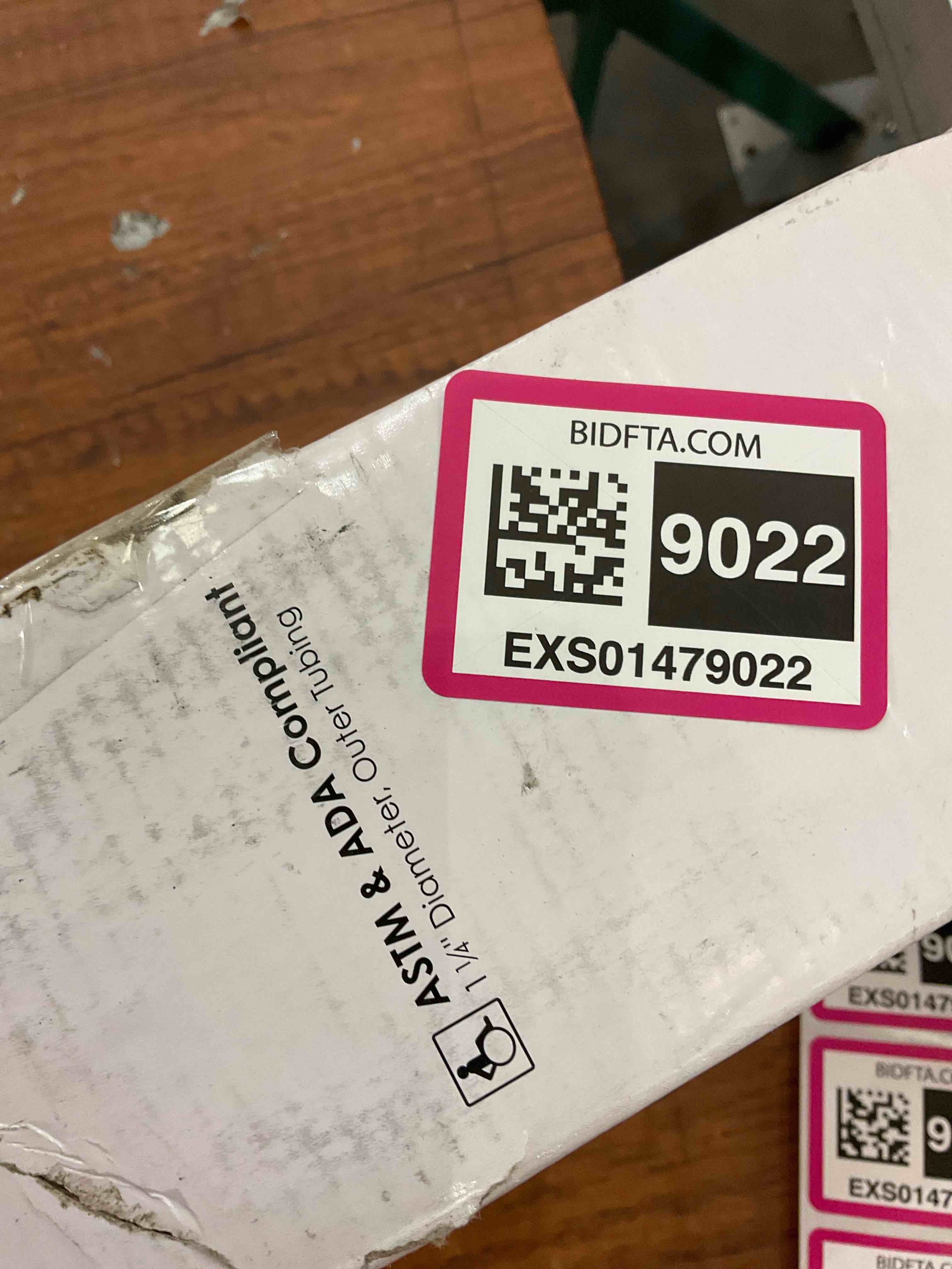 https://s3.amazonaws.com/lotting-images-prod/BargainHunt/EXS01479022_1717606571057.jpeg