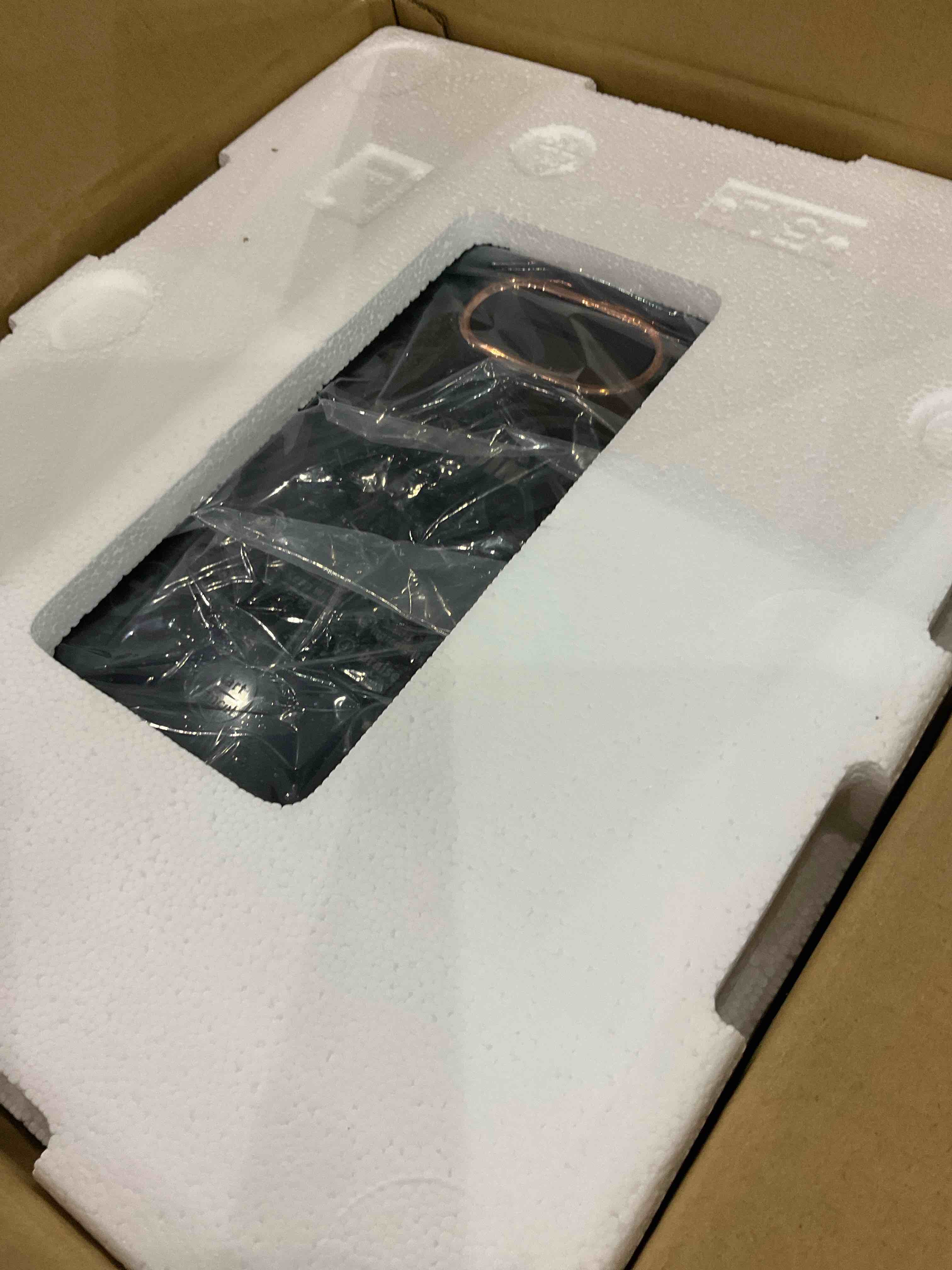 https://s3.amazonaws.com/lotting-images-prod/BargainHunt/EXS01479099_1717674136446.jpeg
