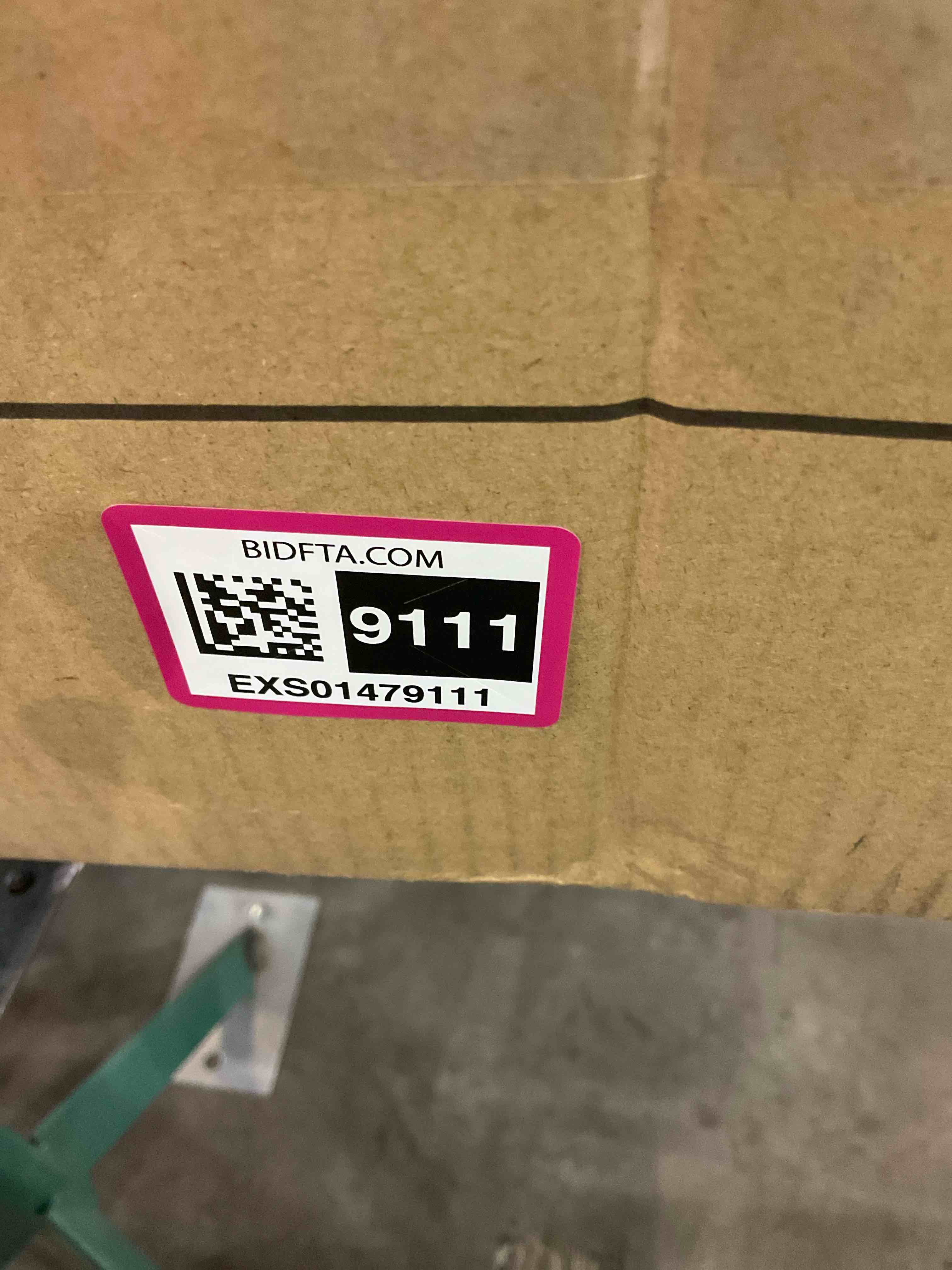 https://s3.amazonaws.com/lotting-images-prod/BargainHunt/EXS01479111_1717675396747.jpeg