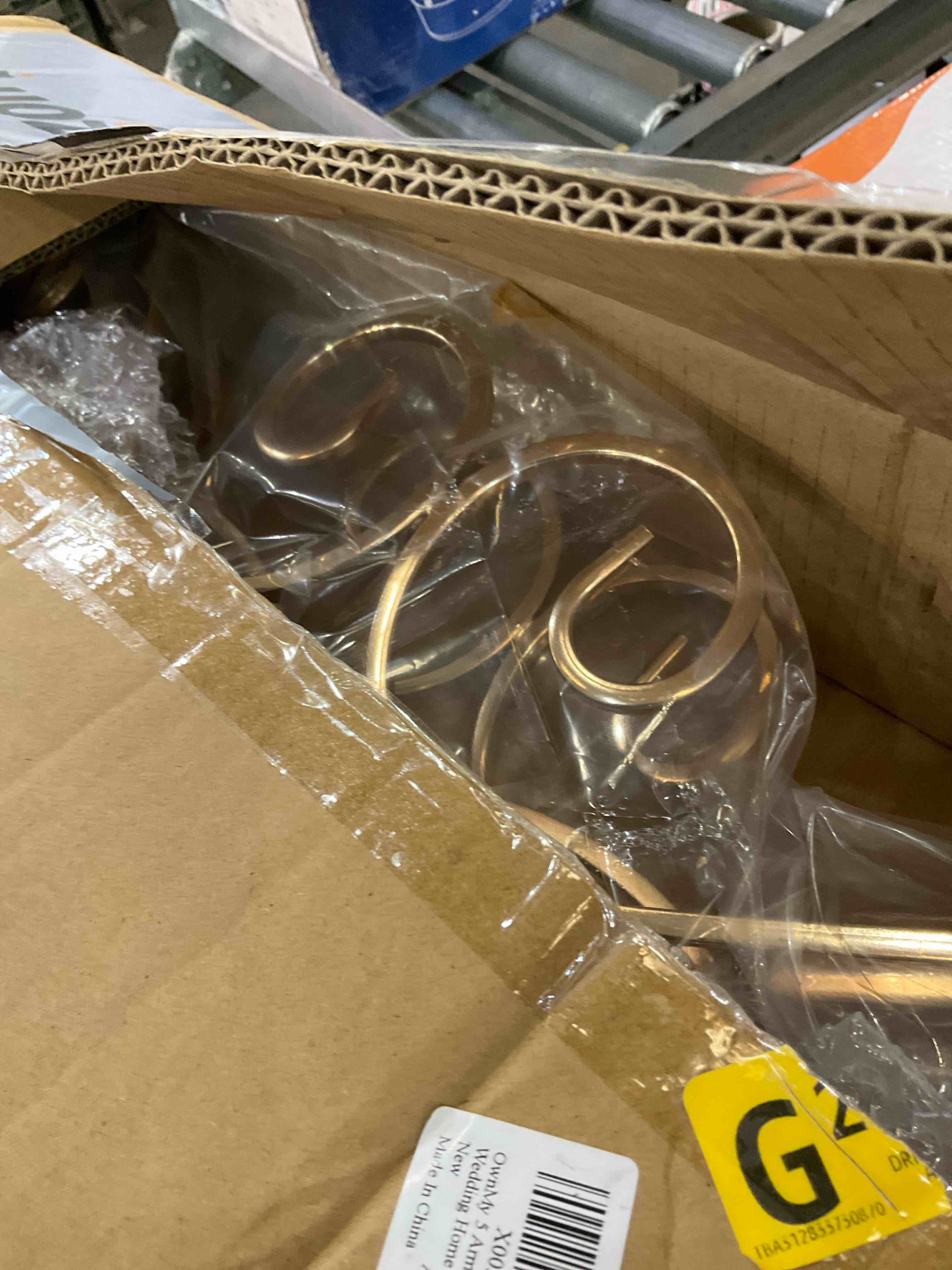 https://s3.amazonaws.com/lotting-images-prod/BargainHunt/EXS01479135_1717680568815.jpeg
