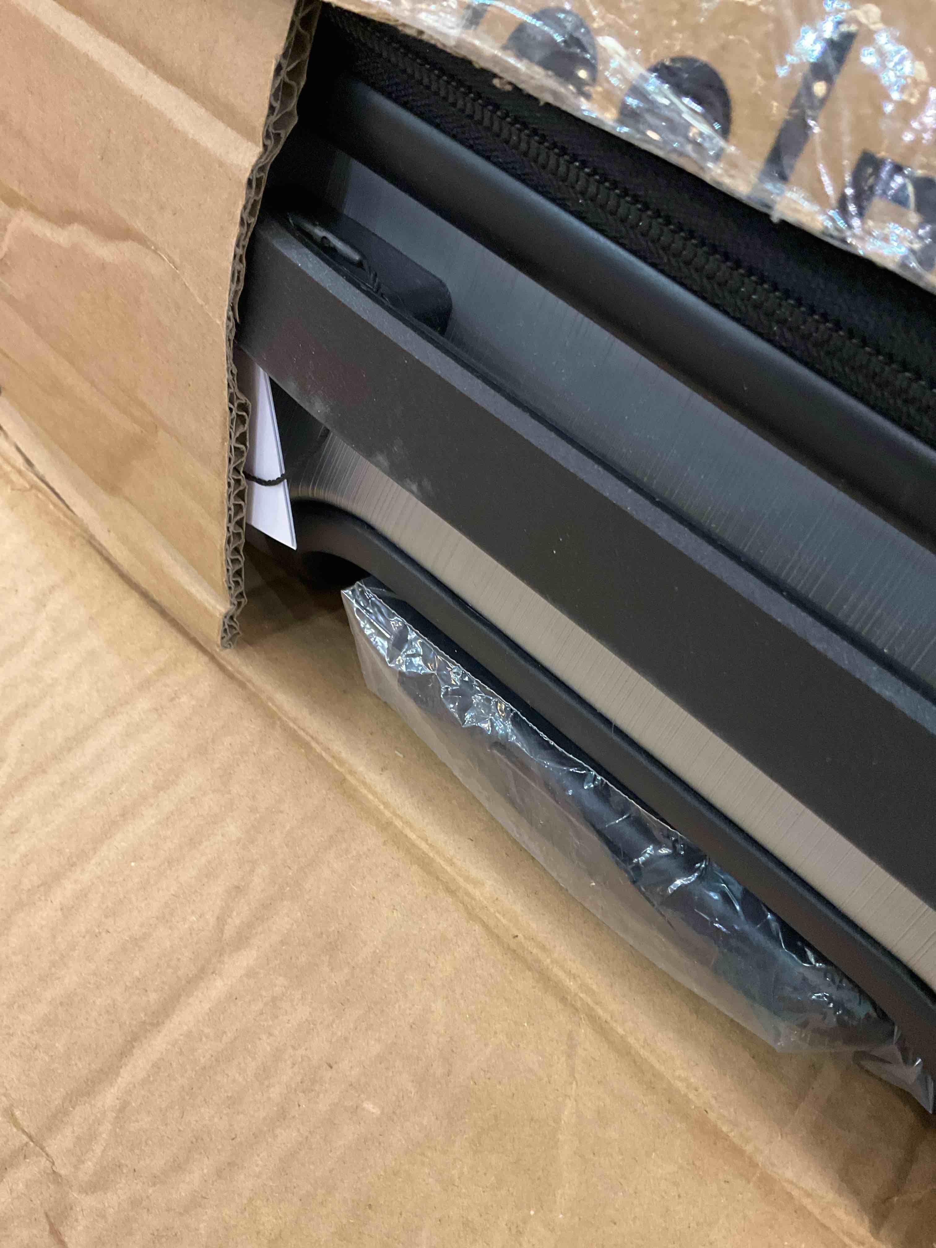 https://s3.amazonaws.com/lotting-images-prod/BargainHunt/EXS01479201_1717687331132.jpeg