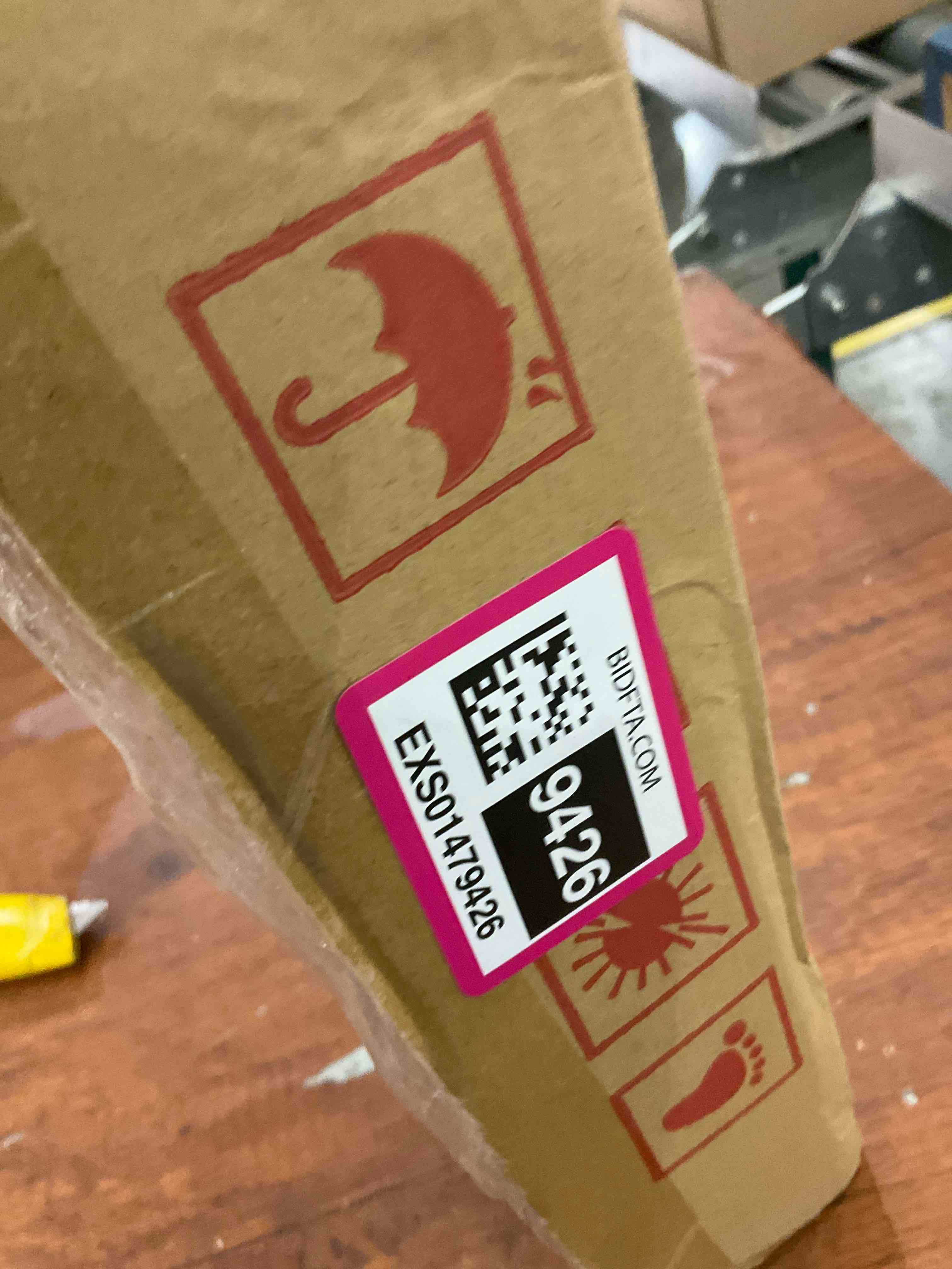 https://s3.amazonaws.com/lotting-images-prod/BargainHunt/EXS01479426_1718112721634.jpeg