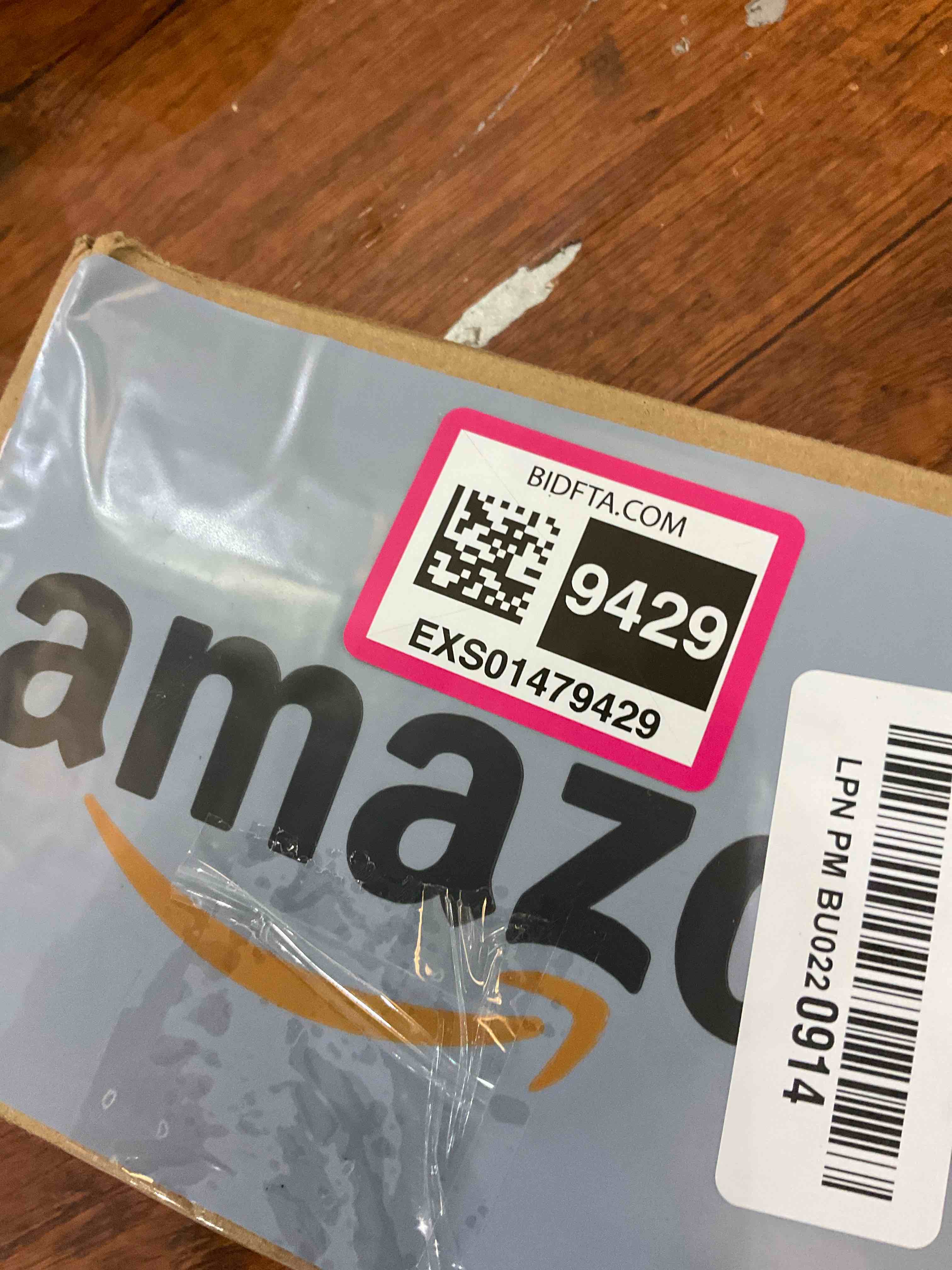 https://s3.amazonaws.com/lotting-images-prod/BargainHunt/EXS01479429_1718113143865.jpeg