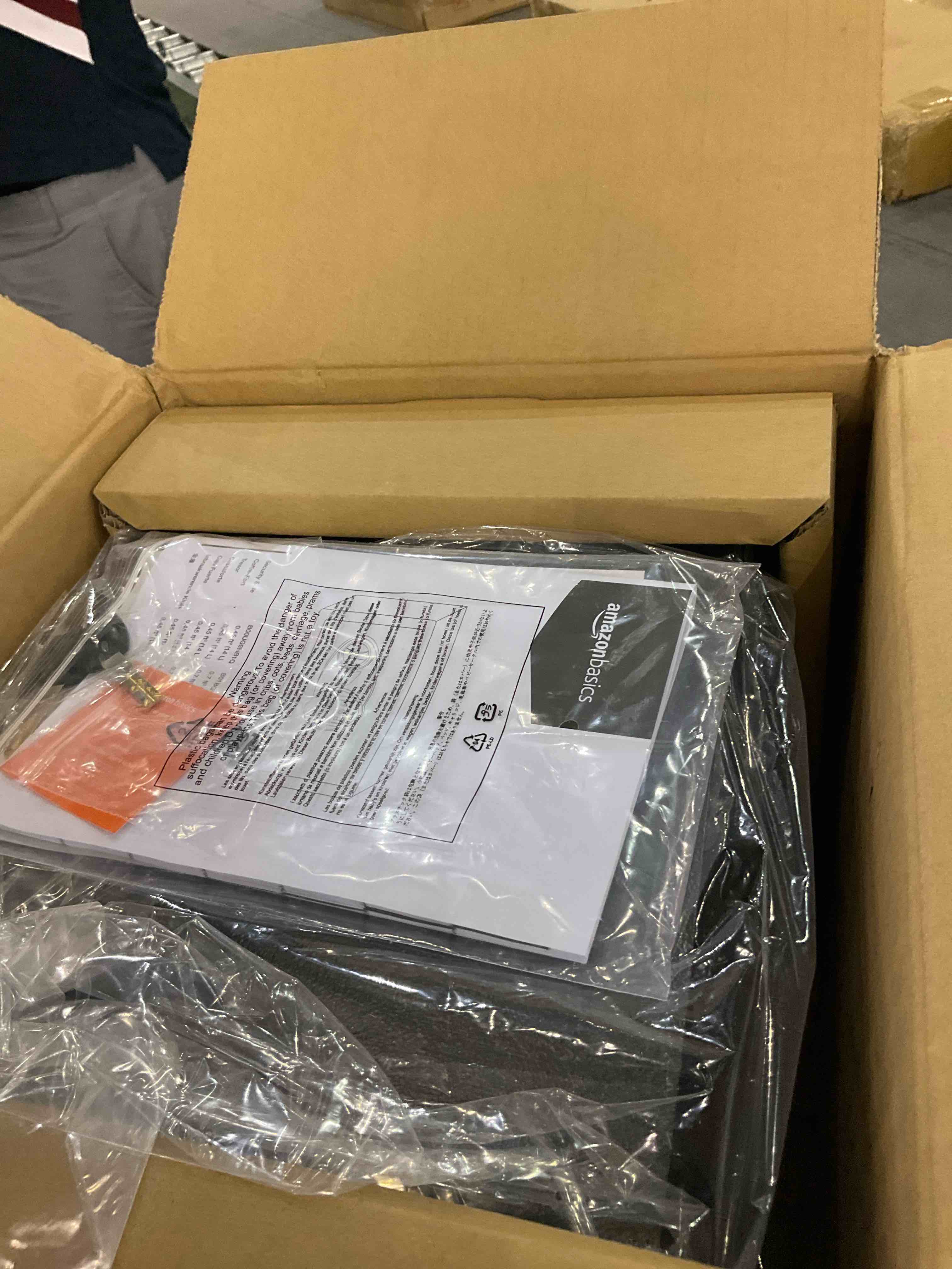 https://s3.amazonaws.com/lotting-images-prod/BargainHunt/EXS01479682_1717586276738.jpeg