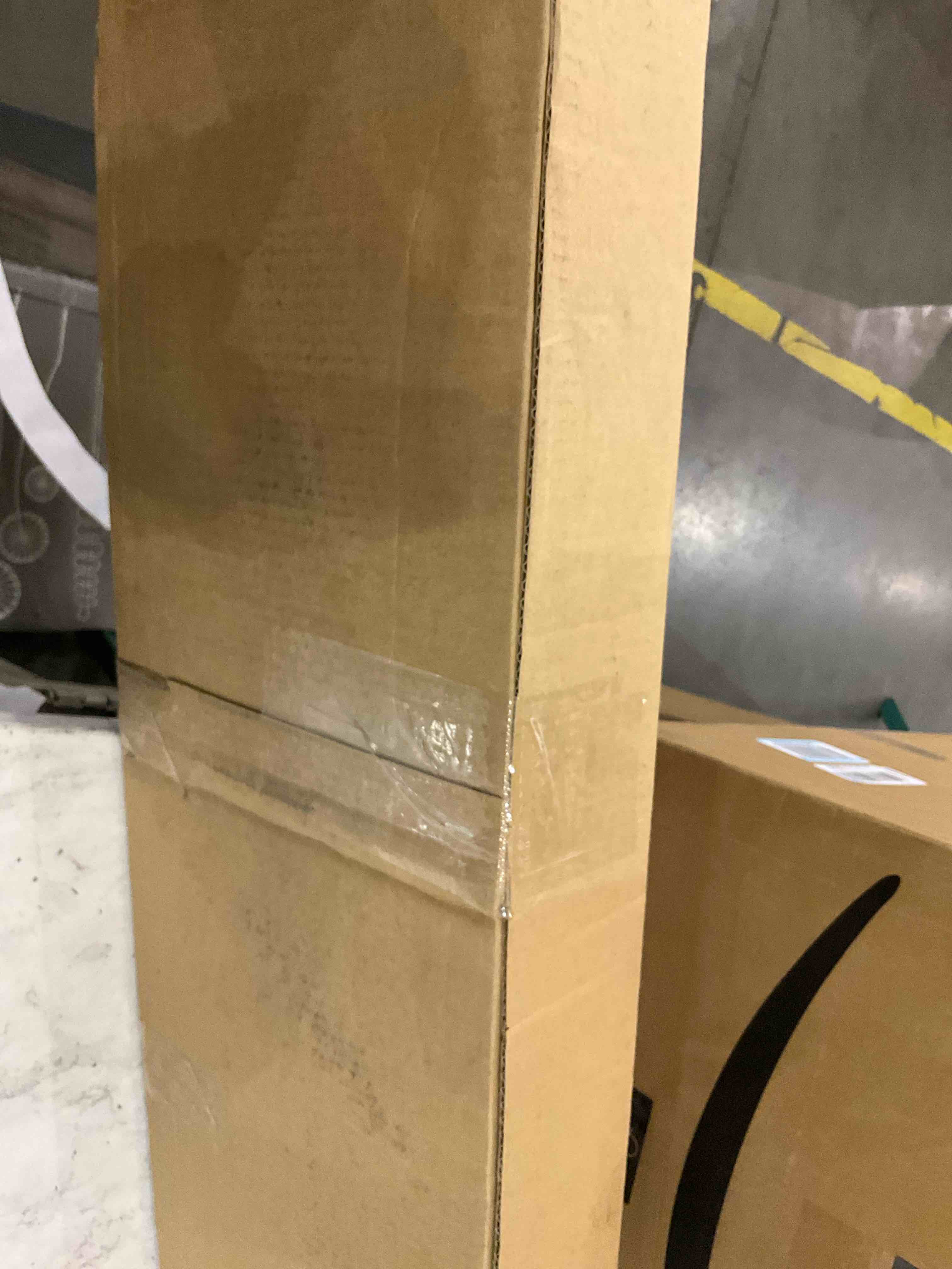 https://s3.amazonaws.com/lotting-images-prod/BargainHunt/EXS01479886_1717675208677.jpeg