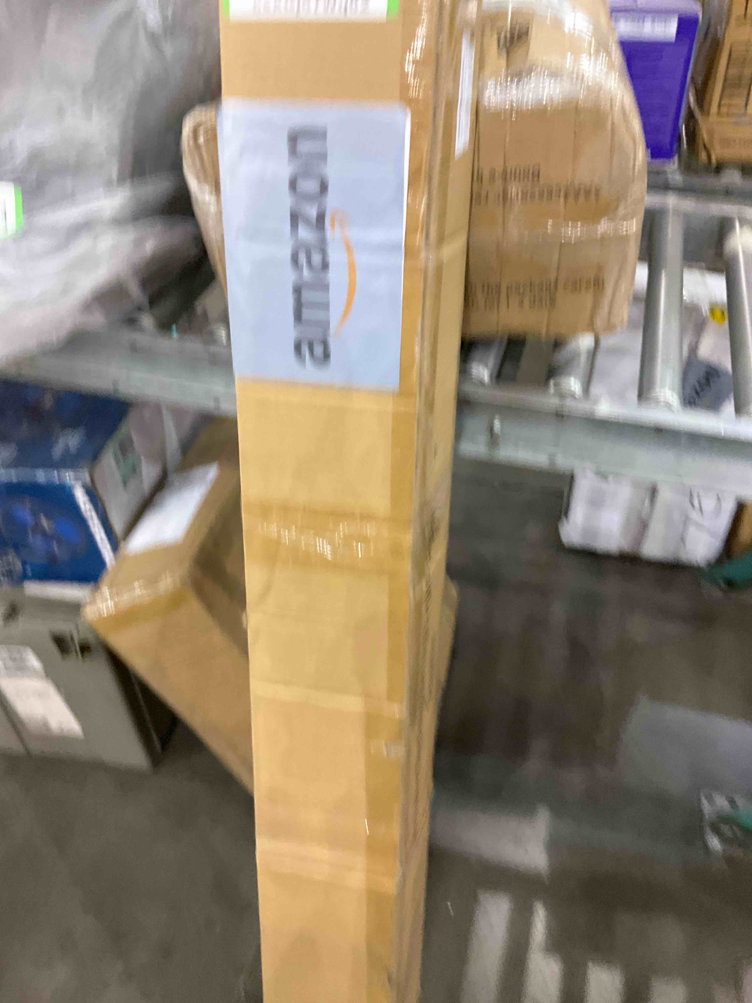 https://s3.amazonaws.com/lotting-images-prod/BargainHunt/EXS01479908_1717676974876.jpeg
