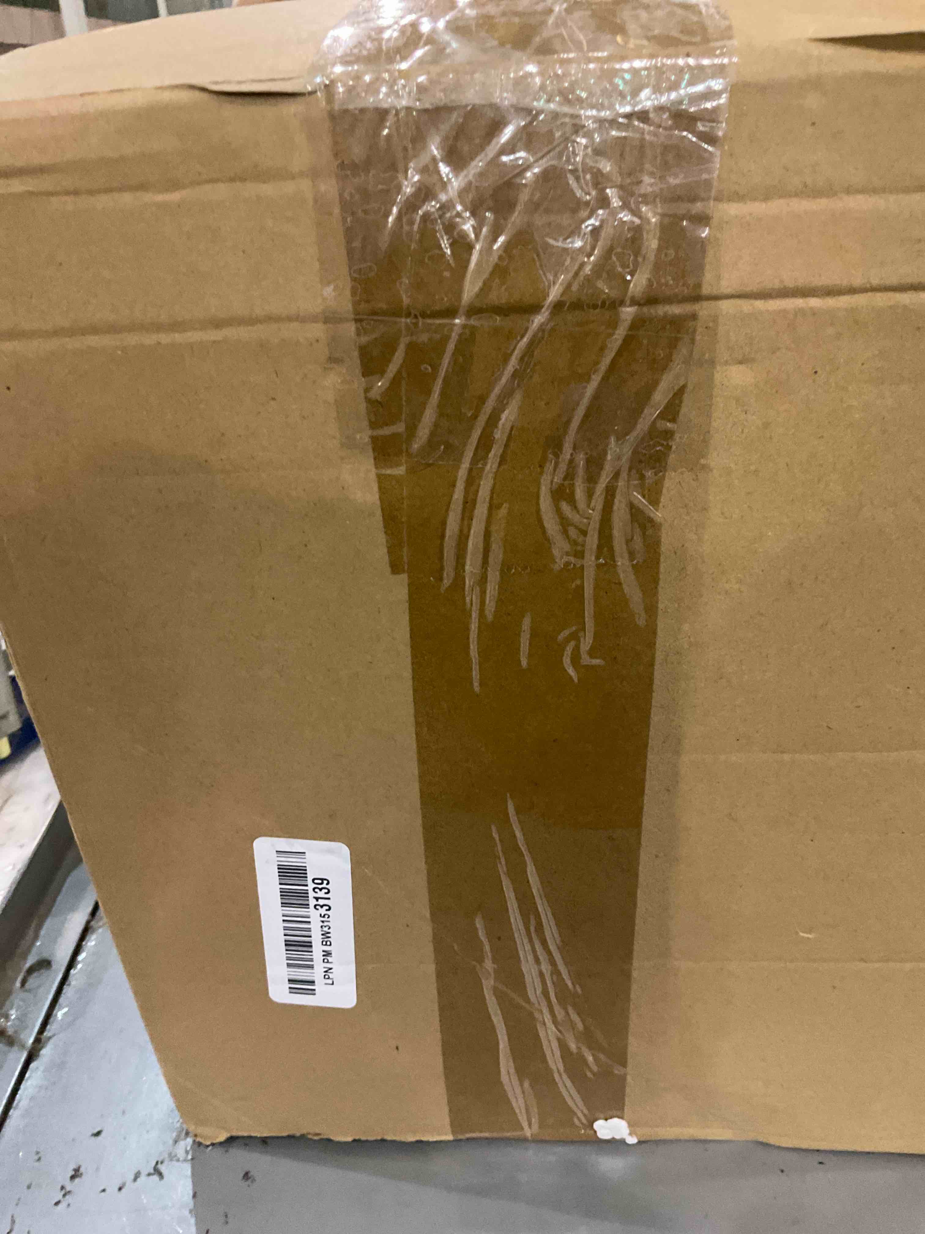 https://s3.amazonaws.com/lotting-images-prod/BargainHunt/EXS01490568_1716982393910.jpeg