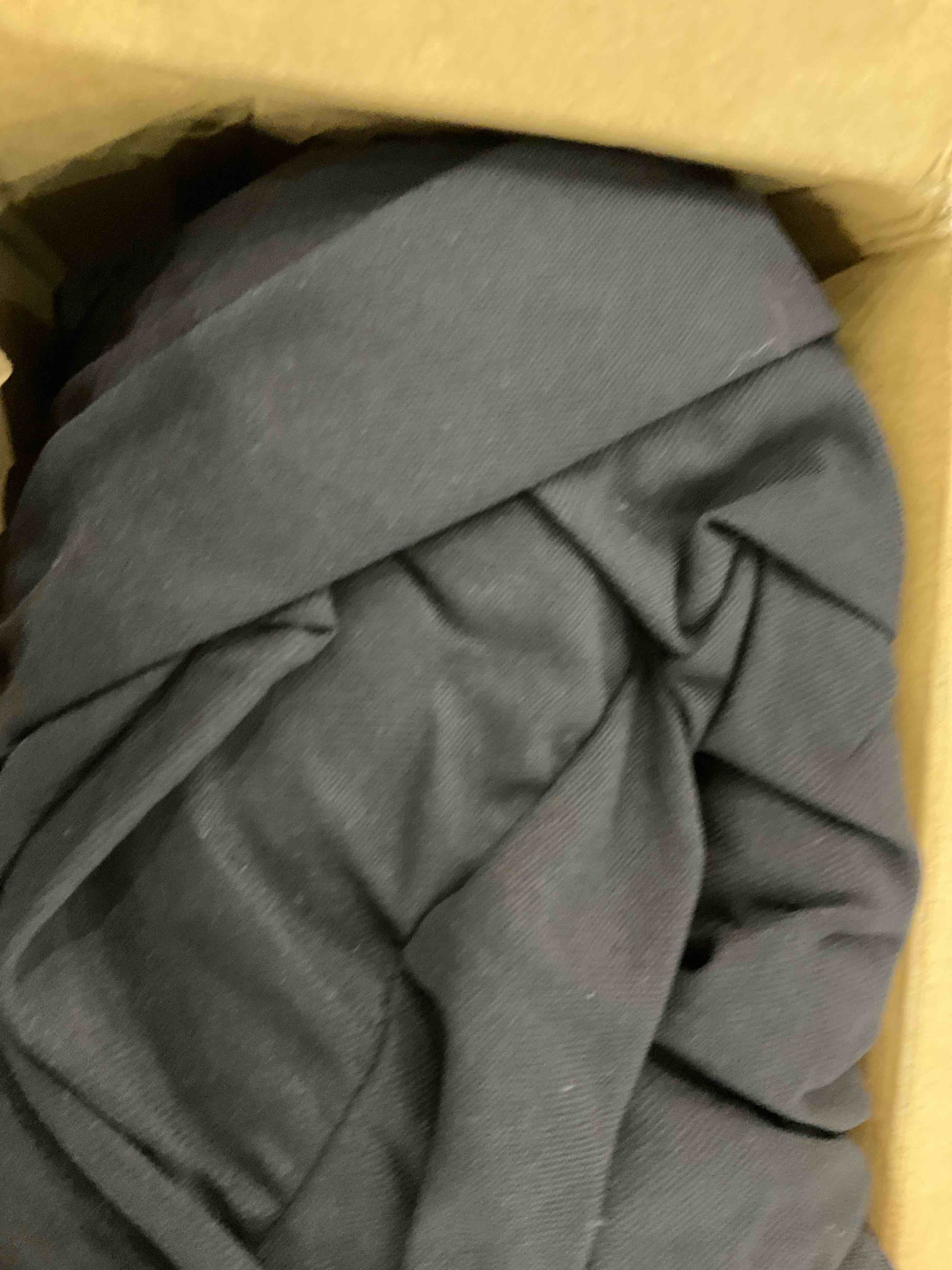 https://s3.amazonaws.com/lotting-images-prod/BargainHunt/EXS01490577_1716983645740.jpeg