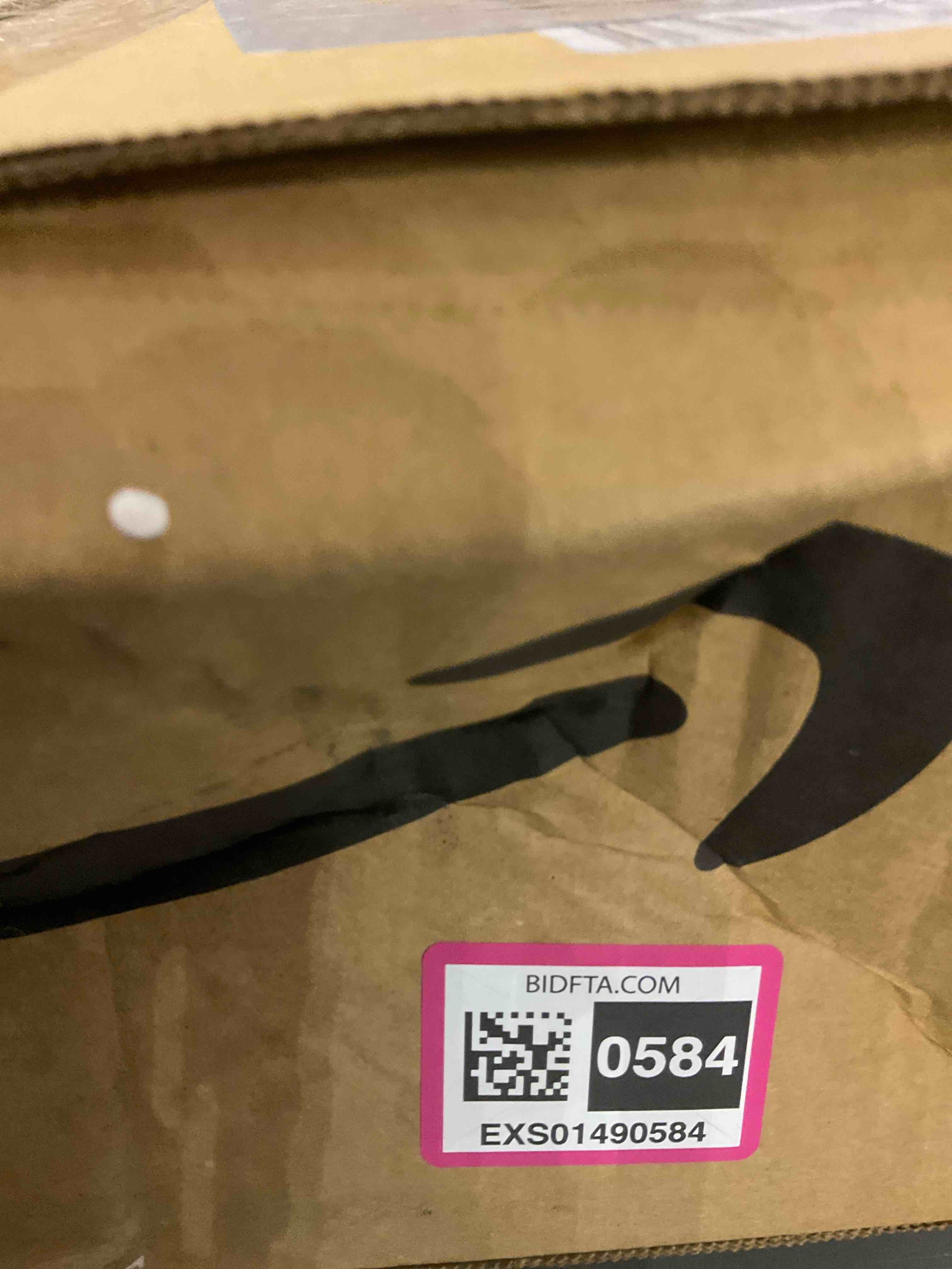 https://s3.amazonaws.com/lotting-images-prod/BargainHunt/EXS01490584_1716985340646.jpeg