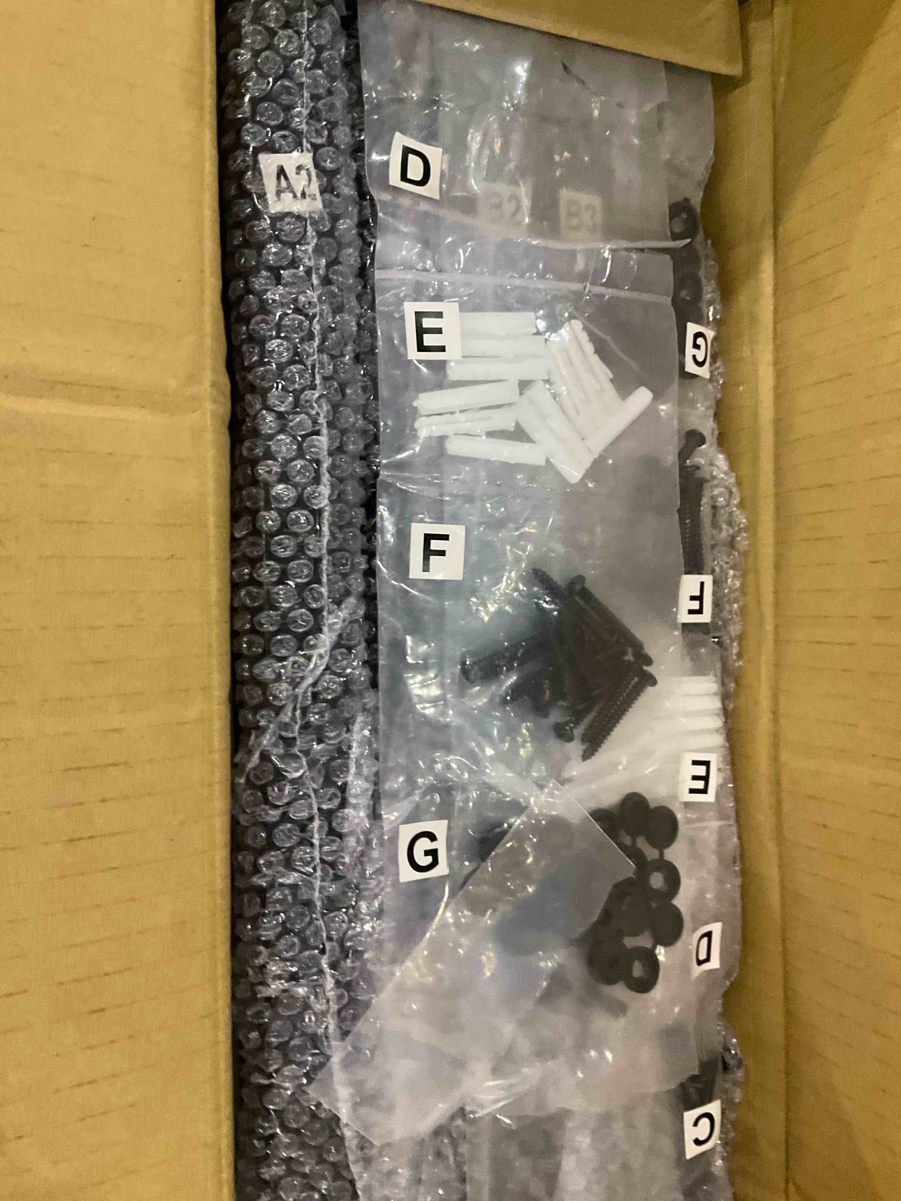https://s3.amazonaws.com/lotting-images-prod/BargainHunt/EXS01490697_1717070571565.jpeg