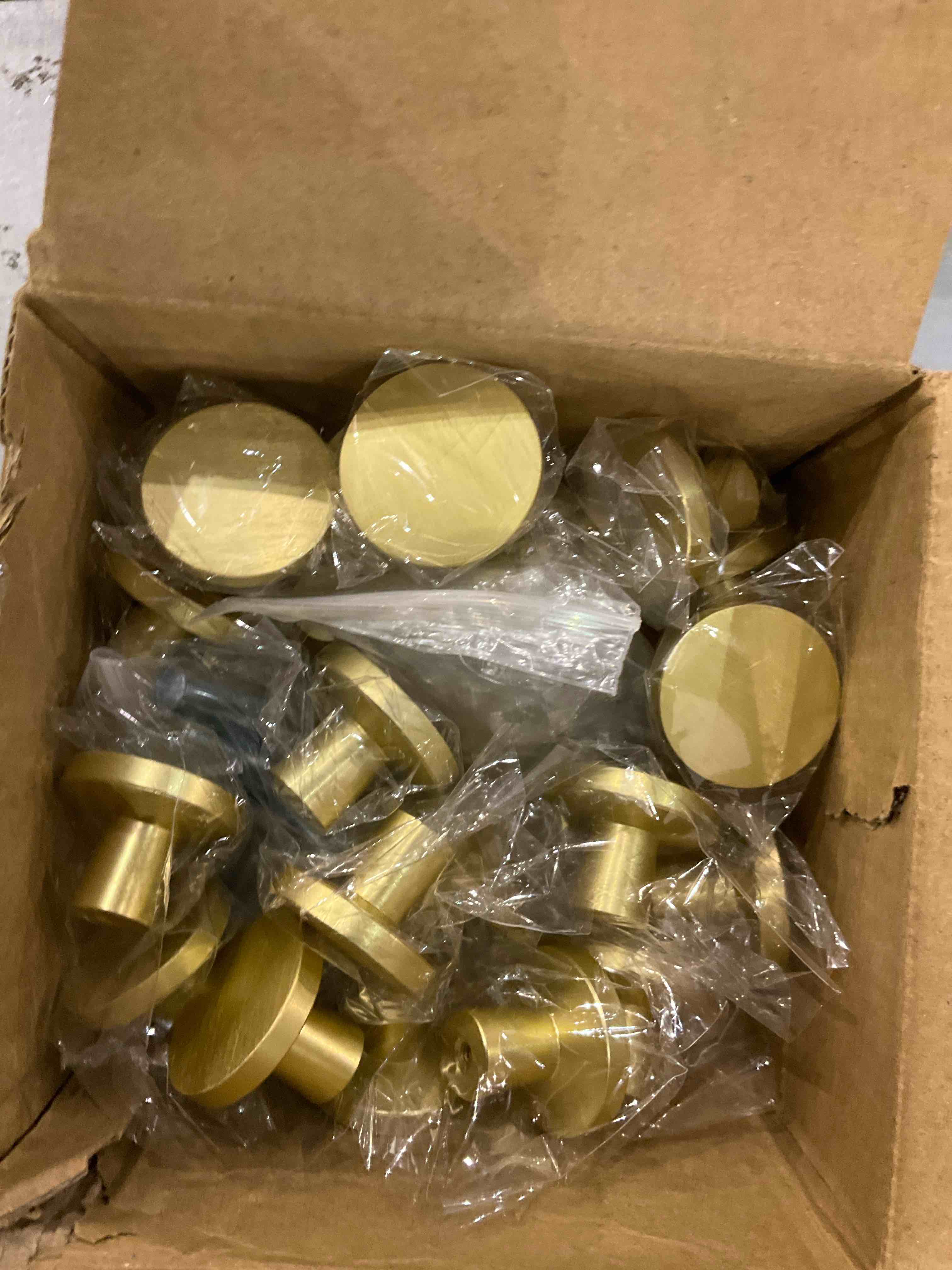https://s3.amazonaws.com/lotting-images-prod/BargainHunt/EXS01490771_1717154470229.jpeg