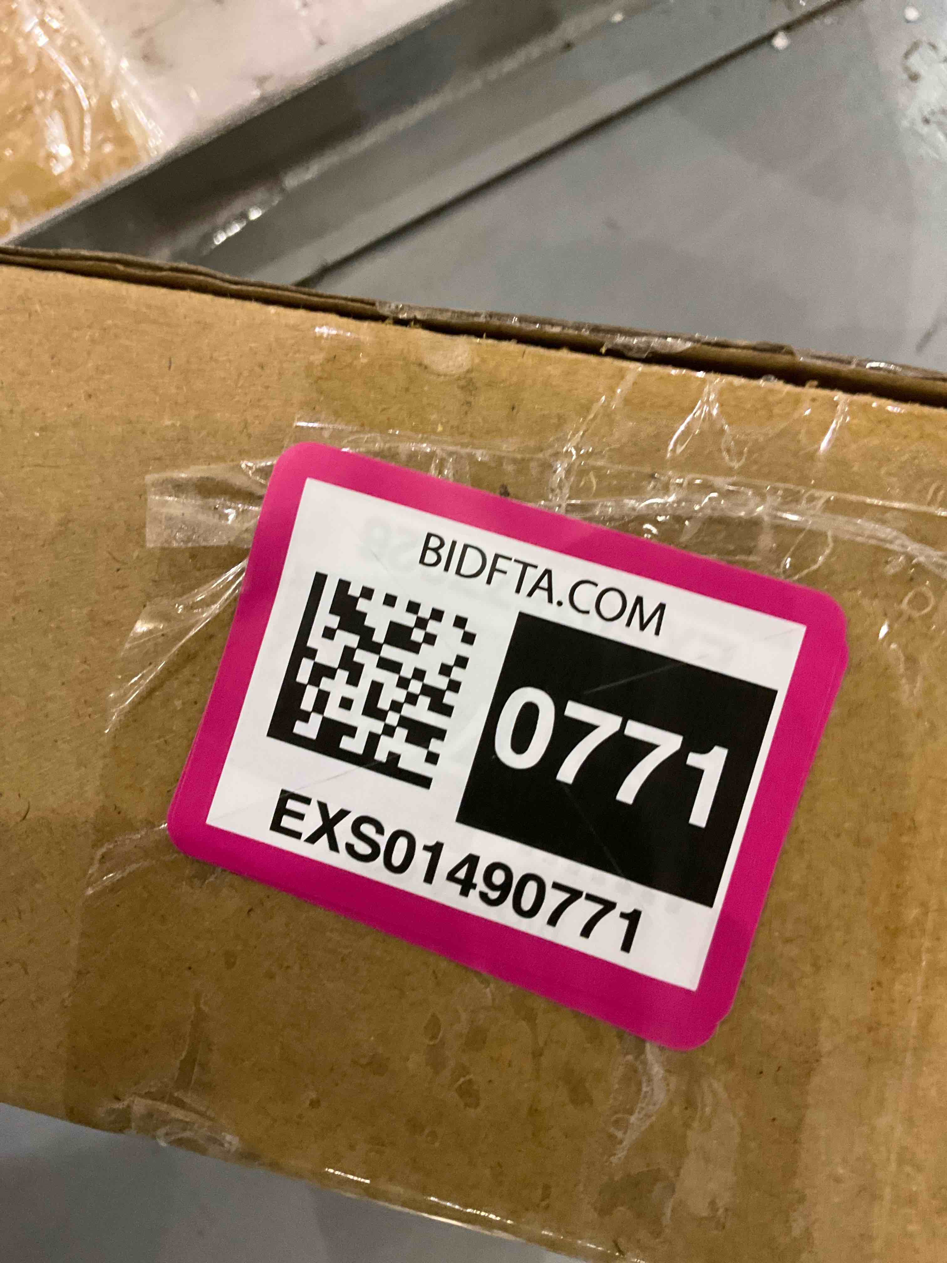 https://s3.amazonaws.com/lotting-images-prod/BargainHunt/EXS01490771_1717154509627.jpeg