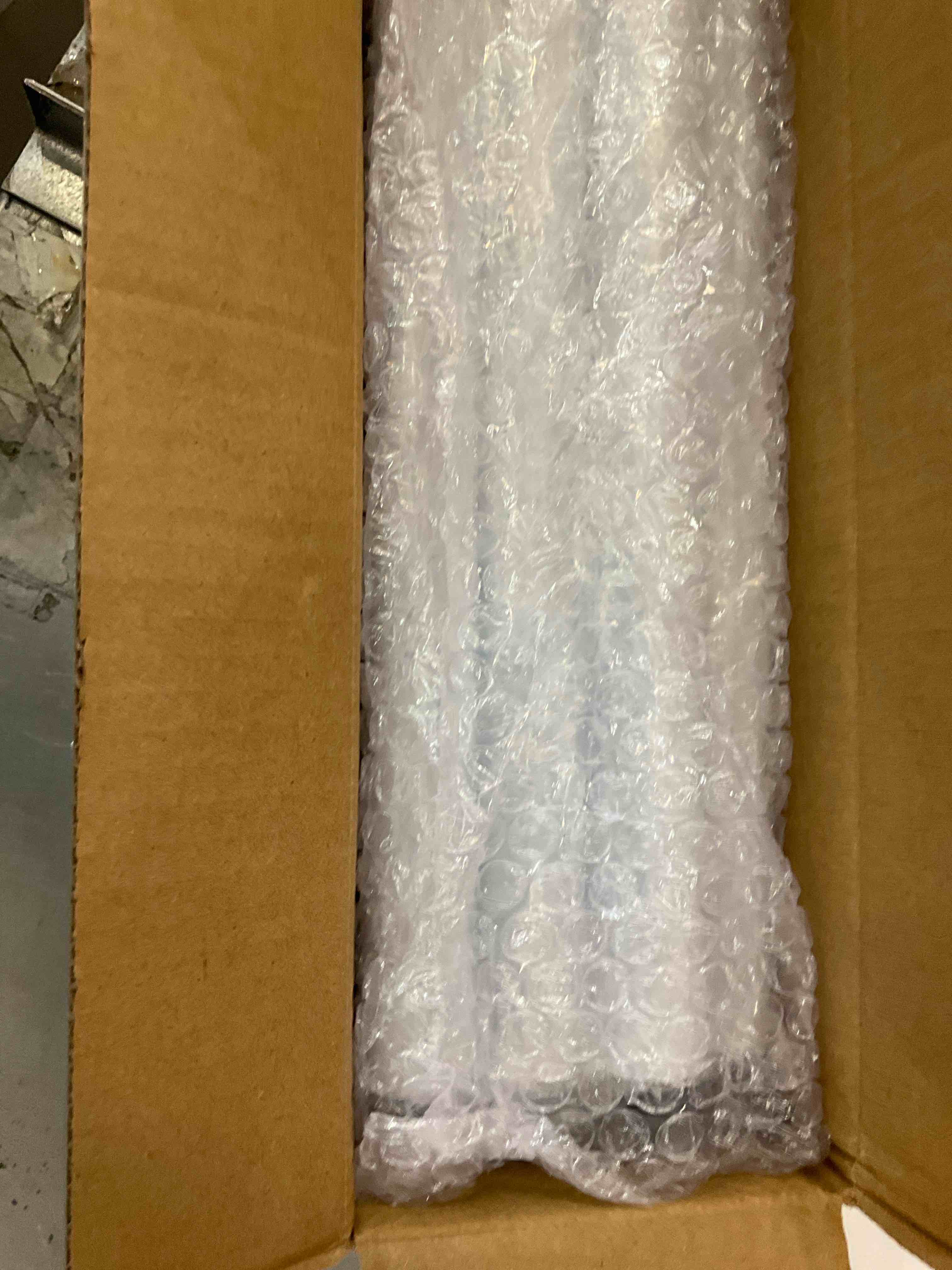 https://s3.amazonaws.com/lotting-images-prod/BargainHunt/EXS01490849_1717177070924.jpeg