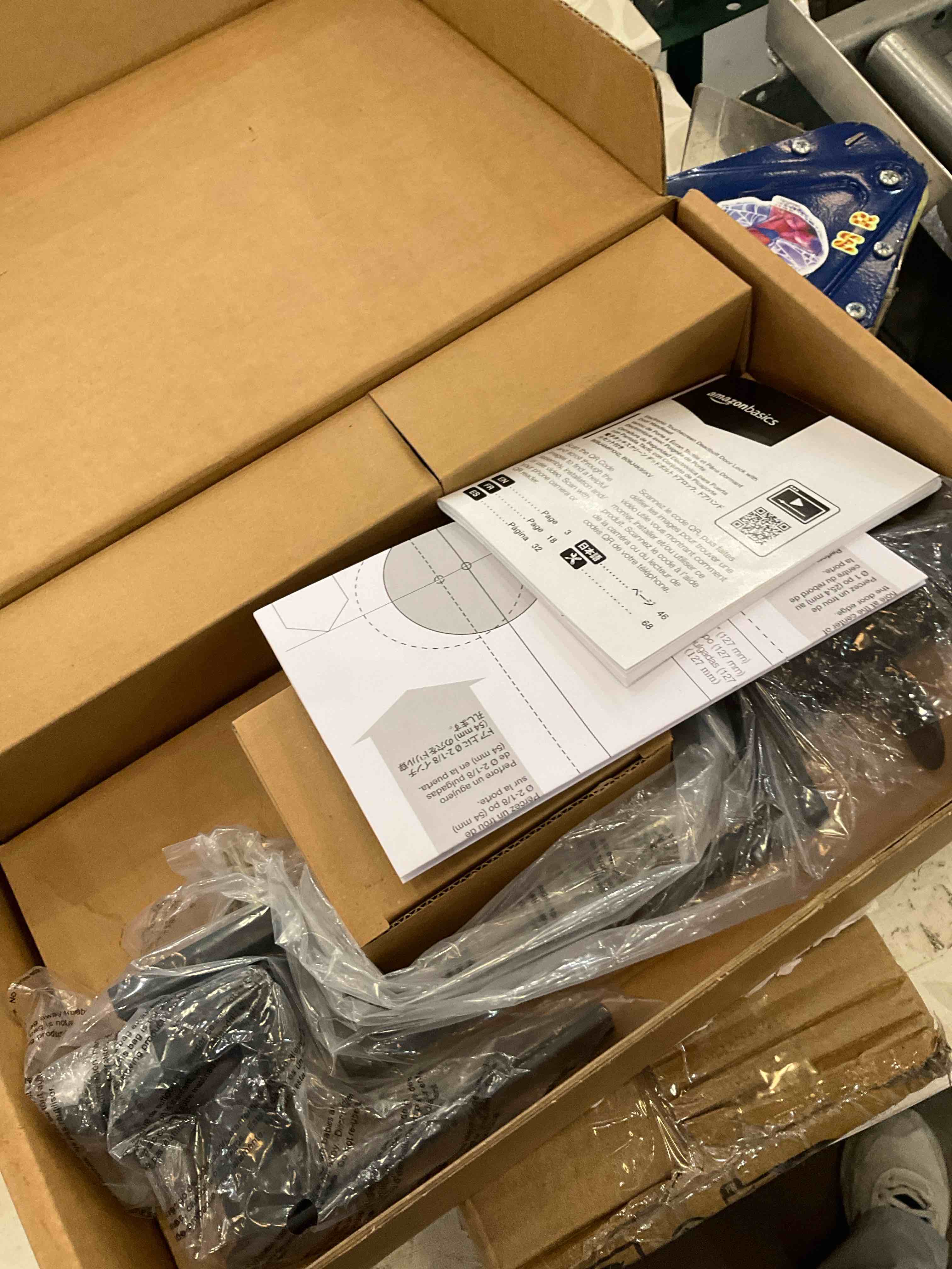 https://s3.amazonaws.com/lotting-images-prod/BargainHunt/EXS01491006_1716910652749.jpeg