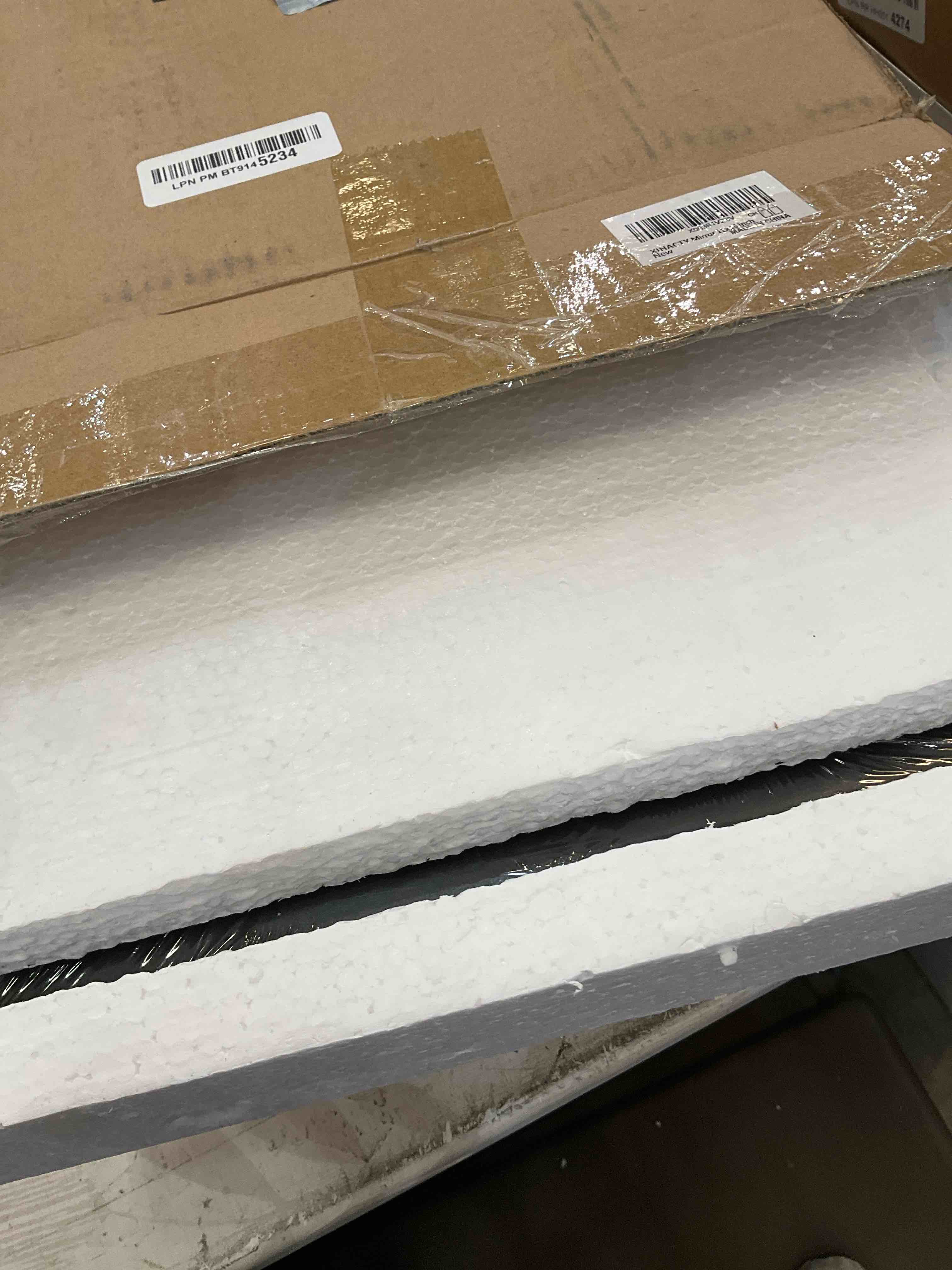 https://s3.amazonaws.com/lotting-images-prod/BargainHunt/EXS01491048_1716915820384.jpeg