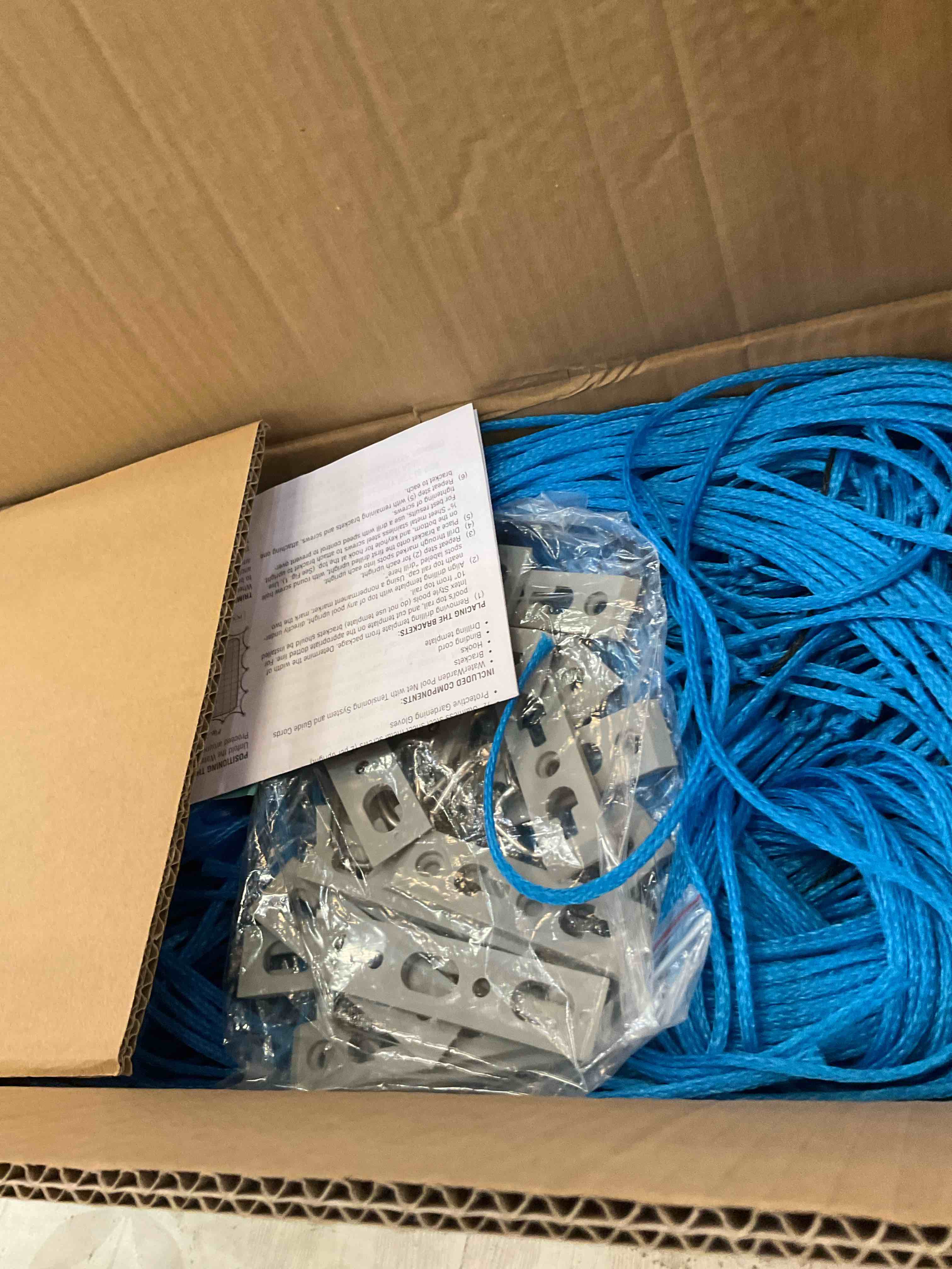 https://s3.amazonaws.com/lotting-images-prod/BargainHunt/EXS01491093_1716921348226.jpeg
