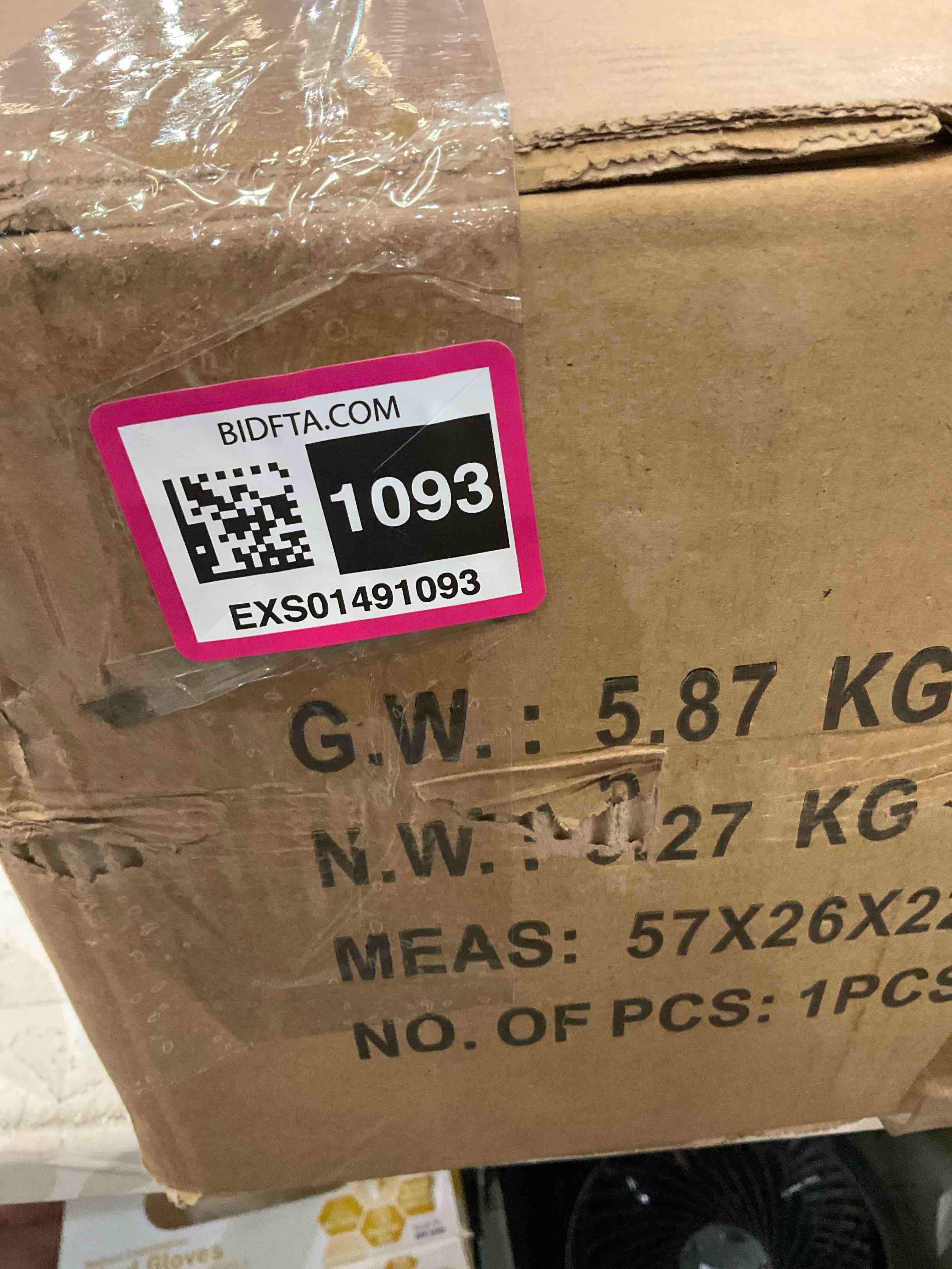 https://s3.amazonaws.com/lotting-images-prod/BargainHunt/EXS01491093_1716921360770.jpeg