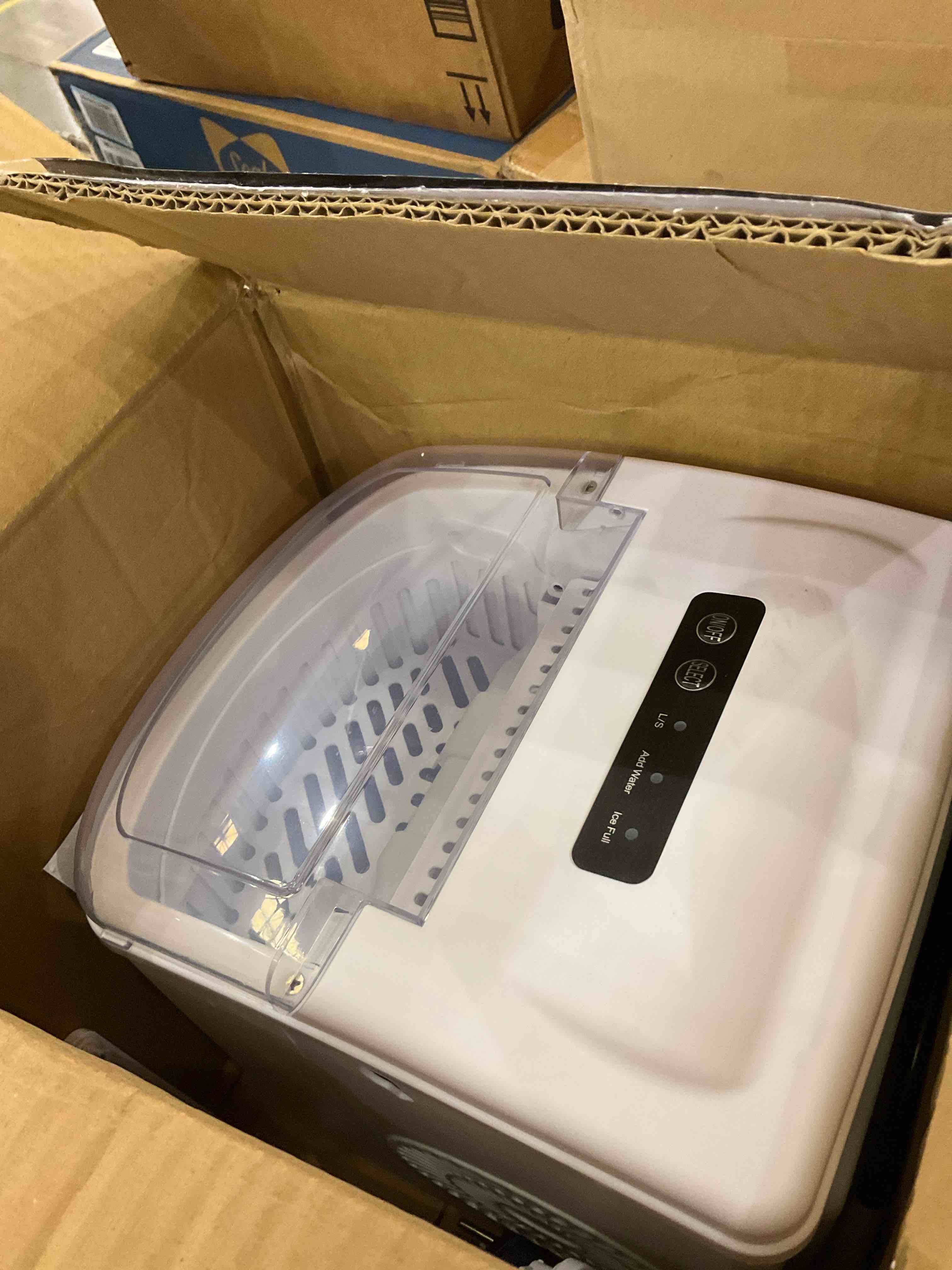 https://s3.amazonaws.com/lotting-images-prod/BargainHunt/EXS01491188_1716989648203.jpeg